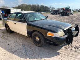 2007 Ford Crown Victoria 4 Door Police Cruiser