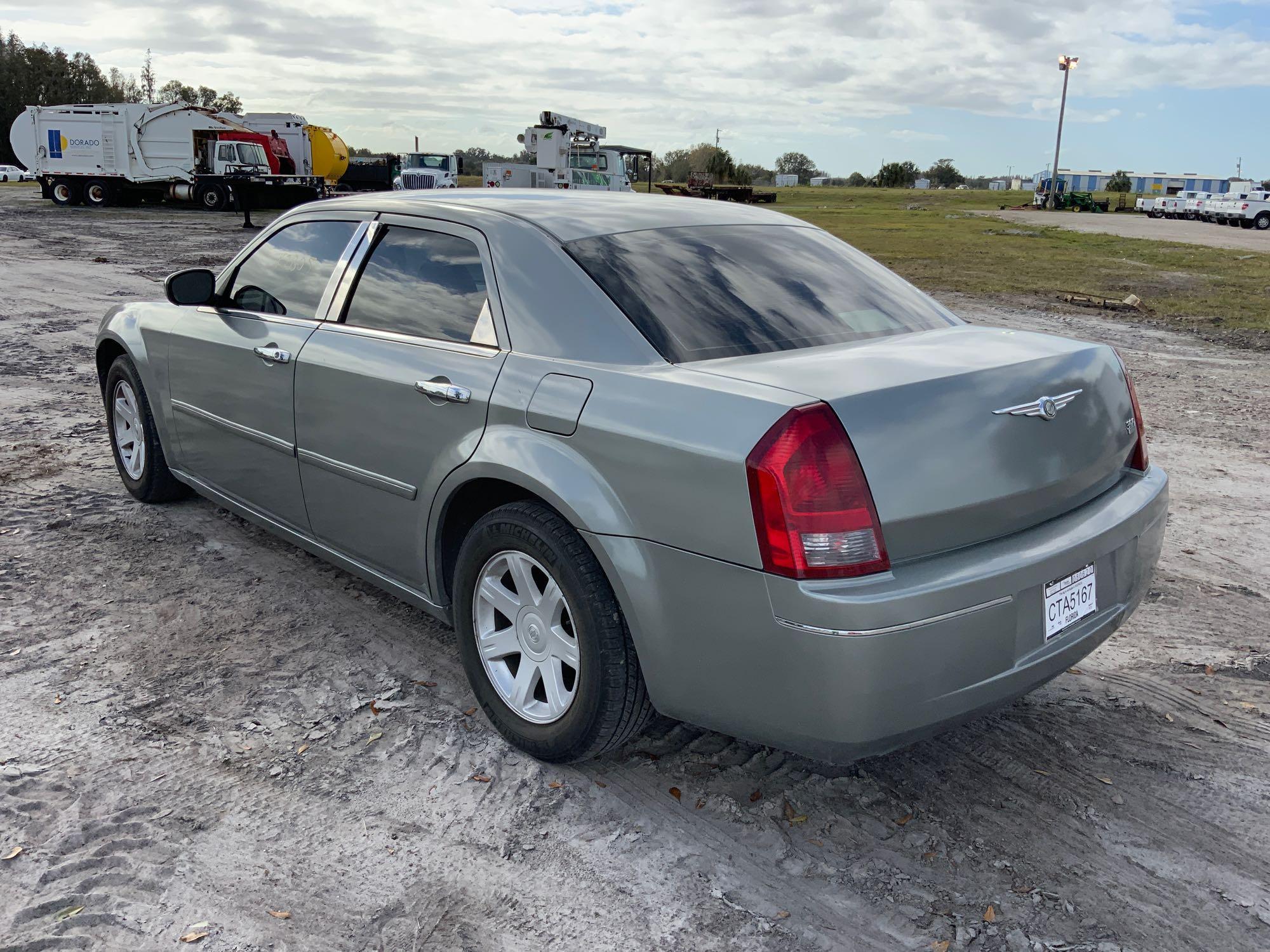 2005 Chrysler 300 Touring 4 Door Sedan