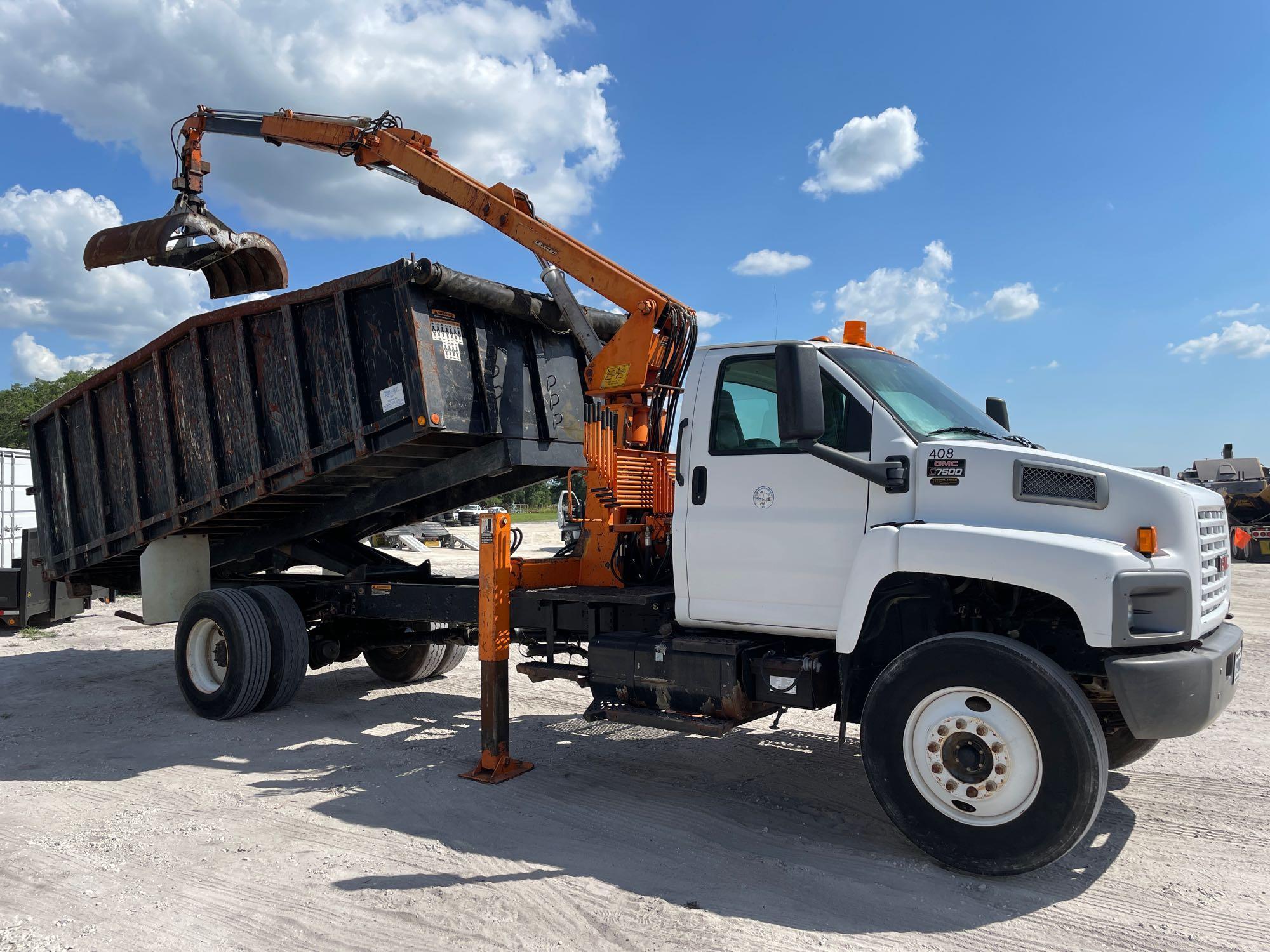 2003 GMC C7500 Petersen TL3 Grapple Truck