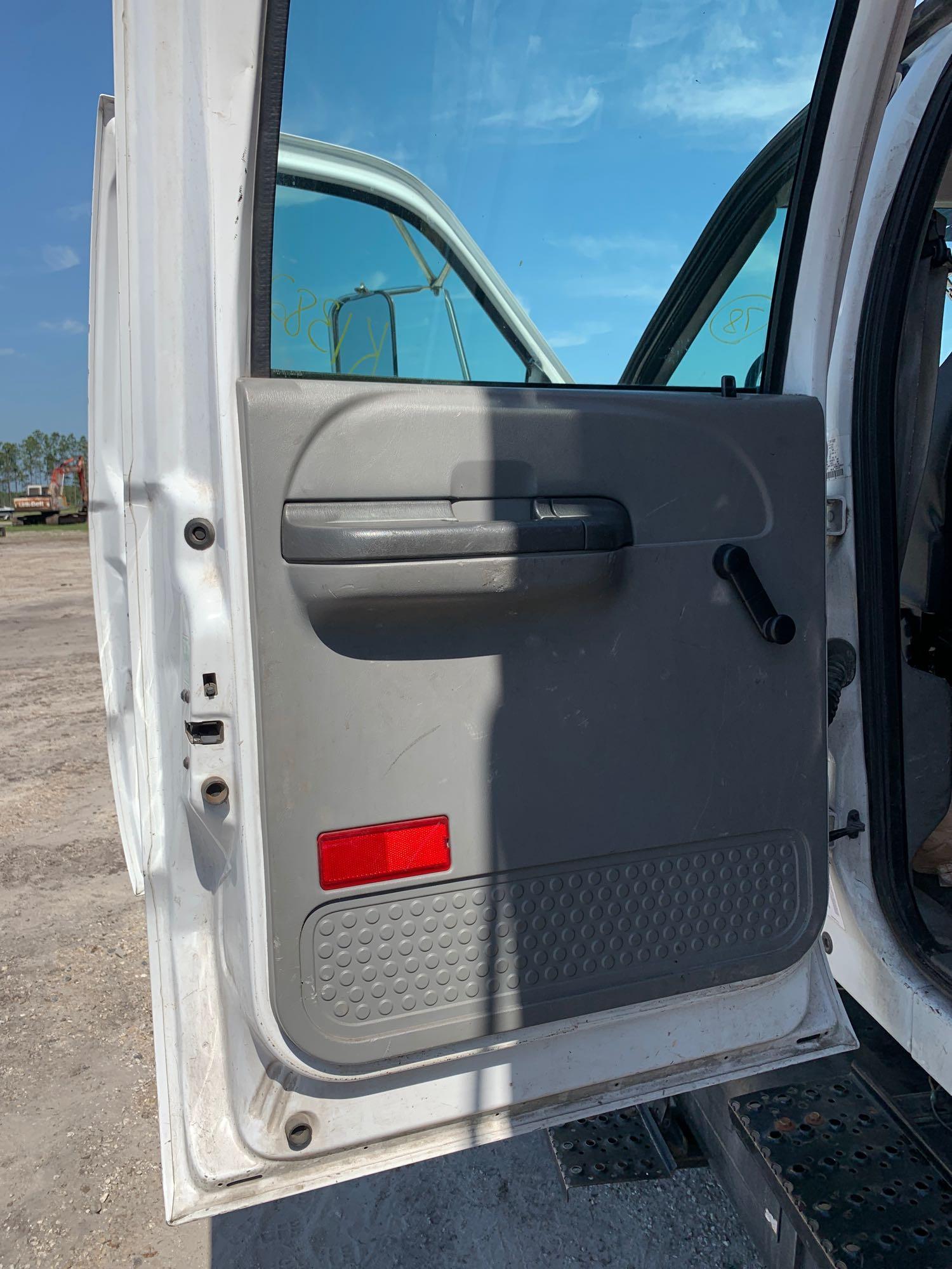 2008 Ford F-750 Crew Cab Dump Truck