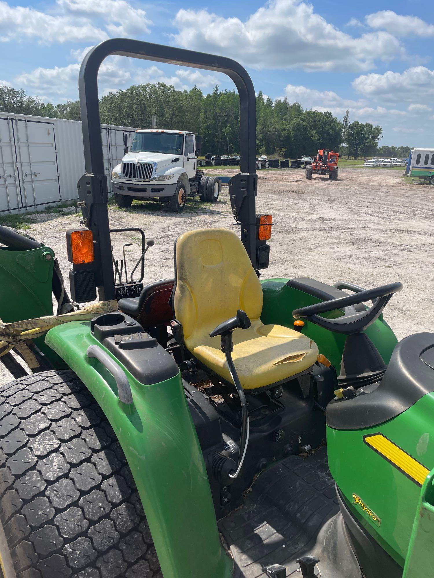 2011 John Deere 4520 4WD Loader Backhoe Tractor