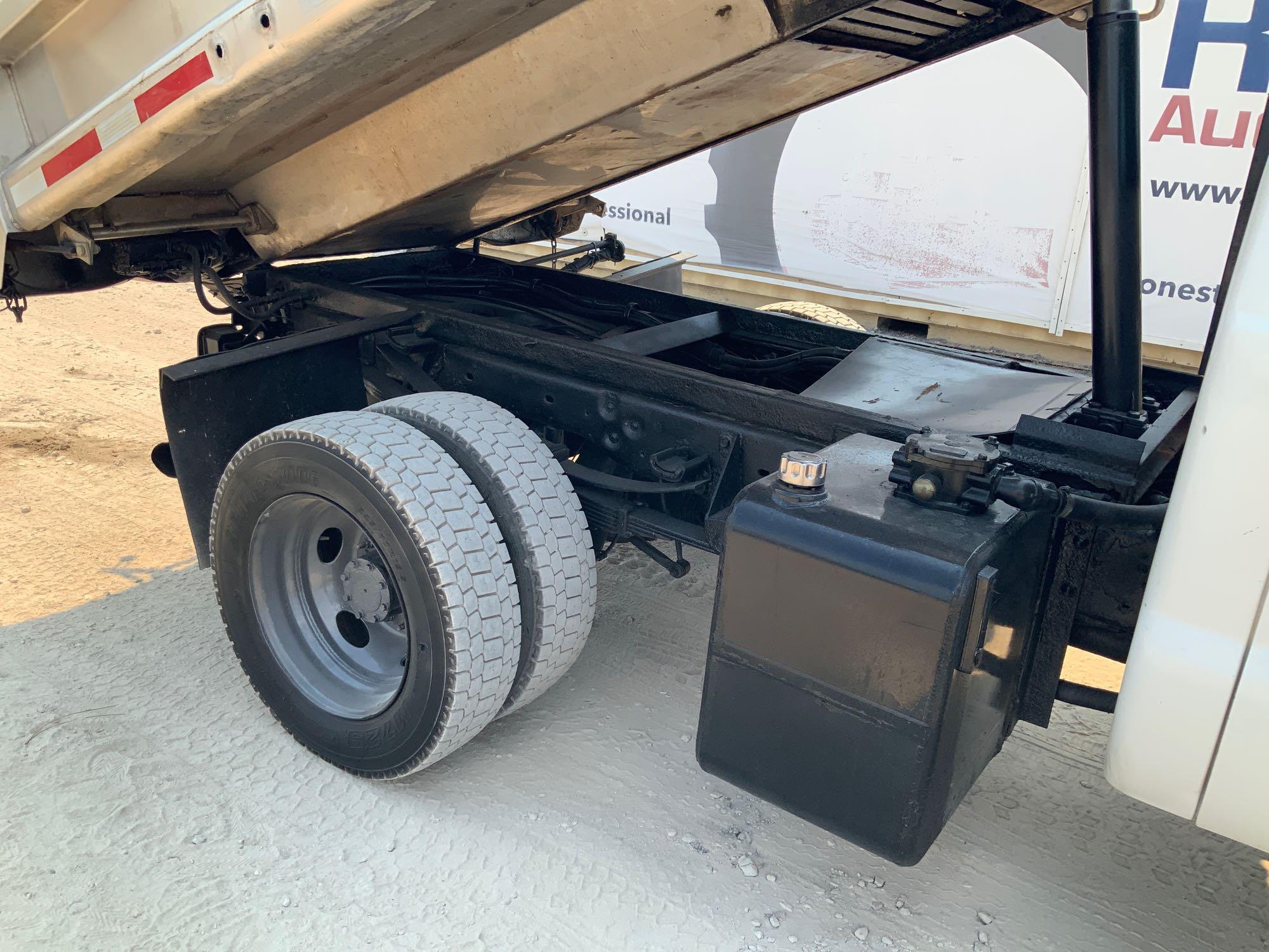 2008 Ford F-550 4x4 Material Spreader Dump Truck