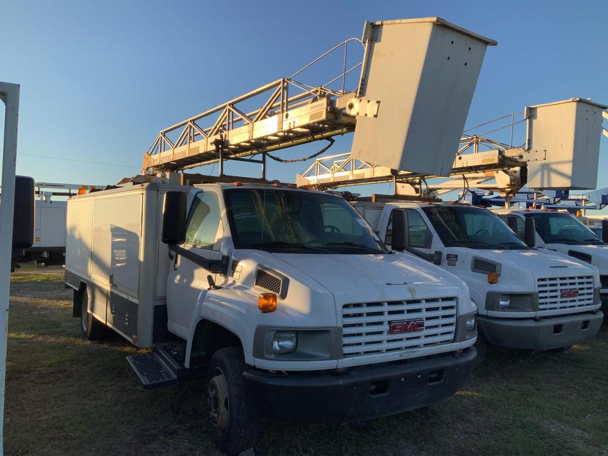 2006 GMC C5500 Ladder Sign Bucket Truck