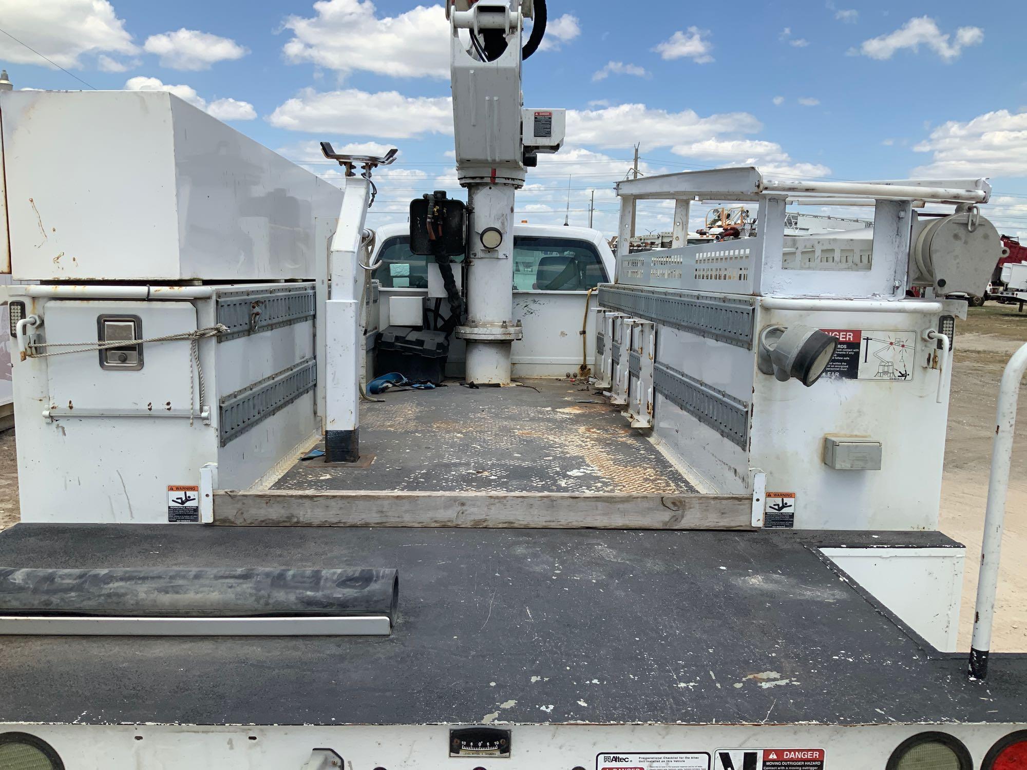 2013 Ford F-550 43FT Insulated Bucket Truck