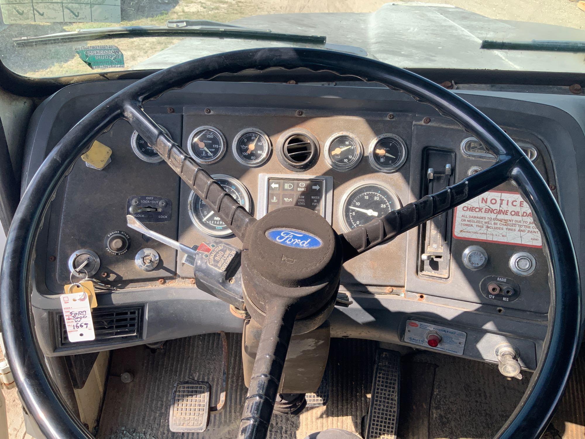 1988 Ford LT8000 16 Ton T/A Boom Truck