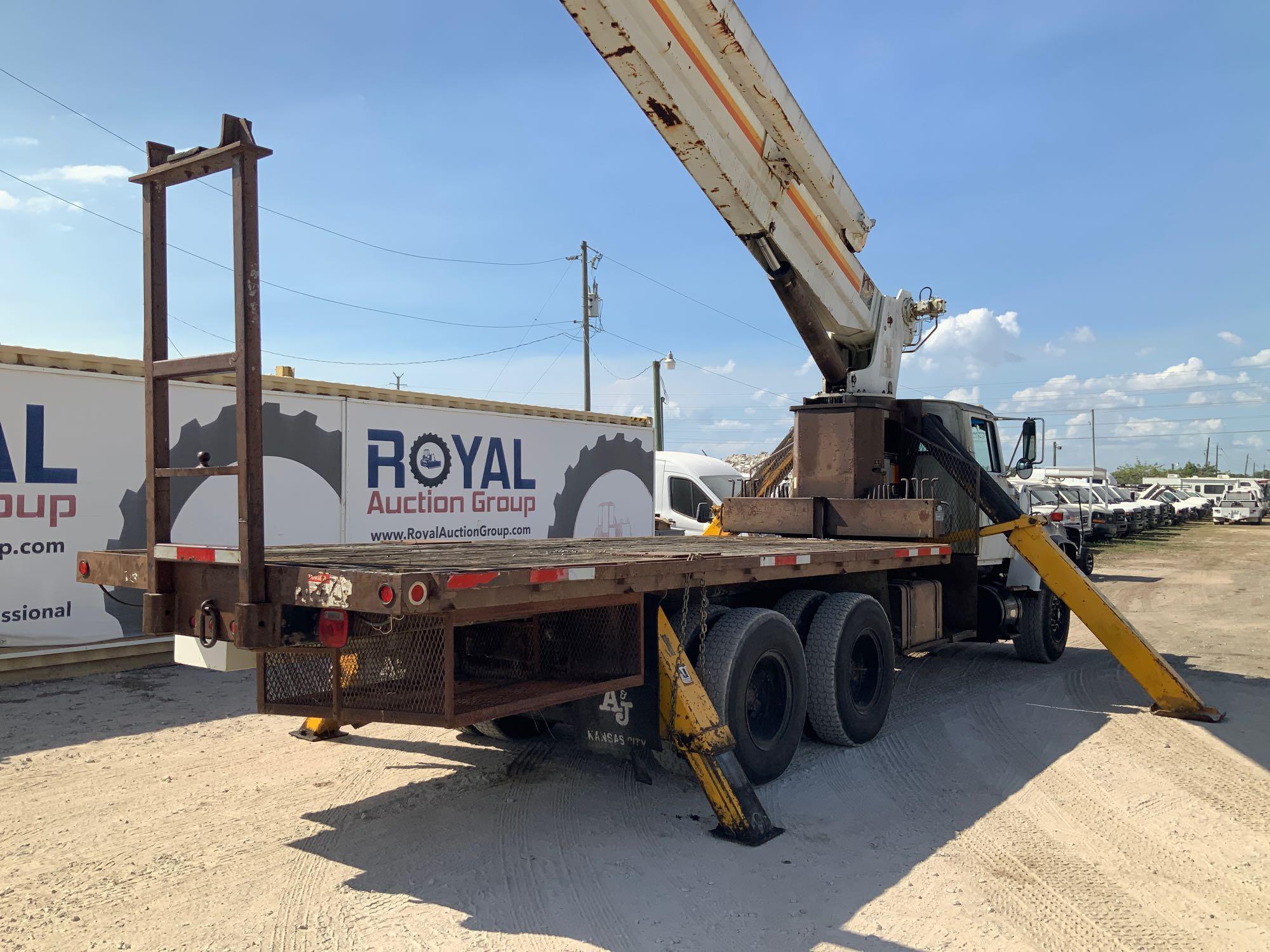 1988 Ford LT8000 16 Ton T/A Boom Truck