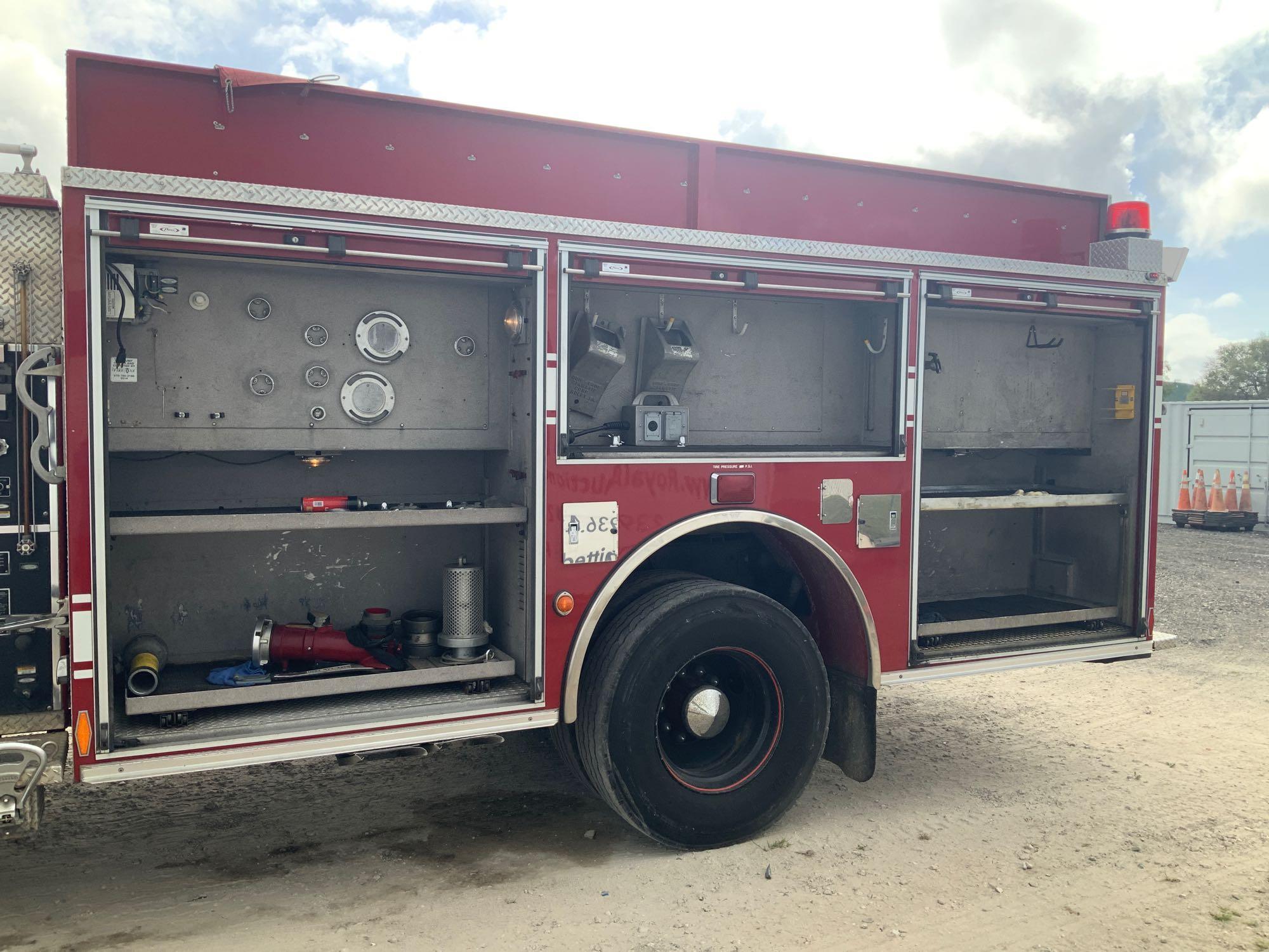 2003 Pierce Model Tilt Cab Pumper Fire Truck