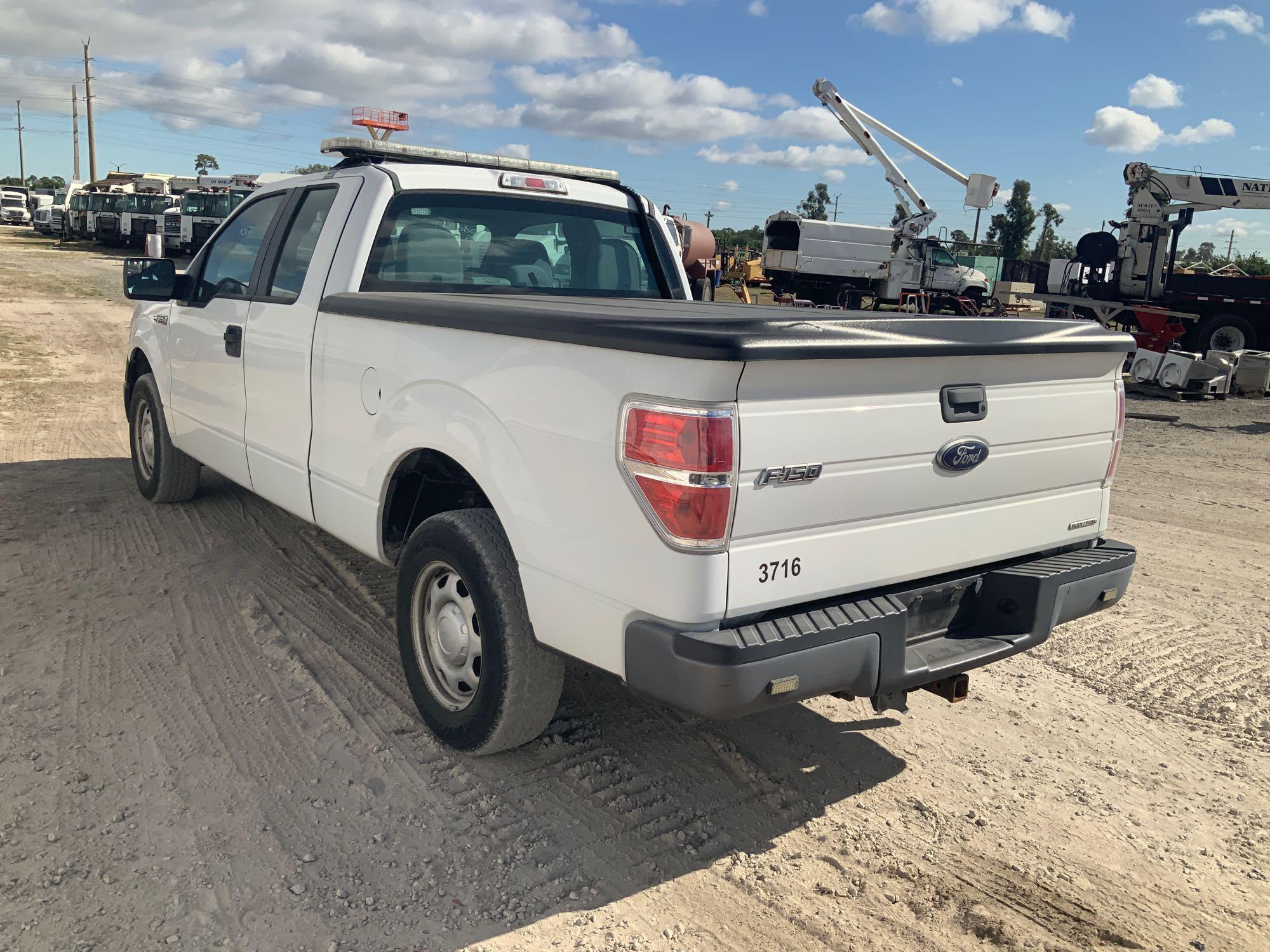 2013 Ford F-150 Extended Cab Pickup Truck