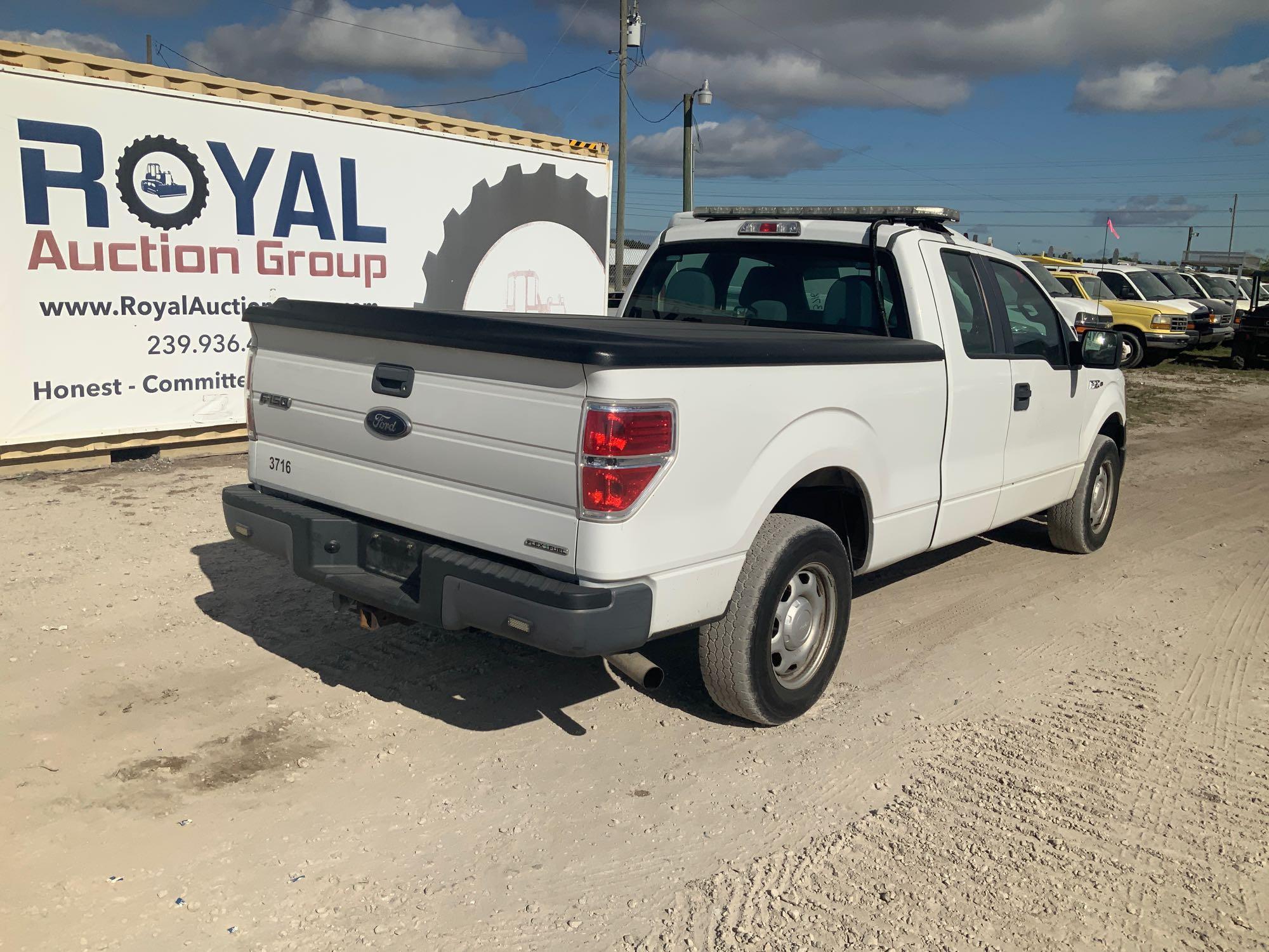 2013 Ford F-150 Extended Cab Pickup Truck