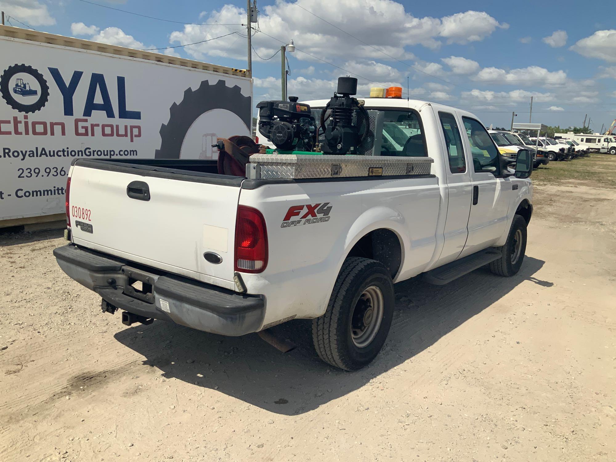 2003 Ford F-250 4x4 Extended Cab Pickup Truck