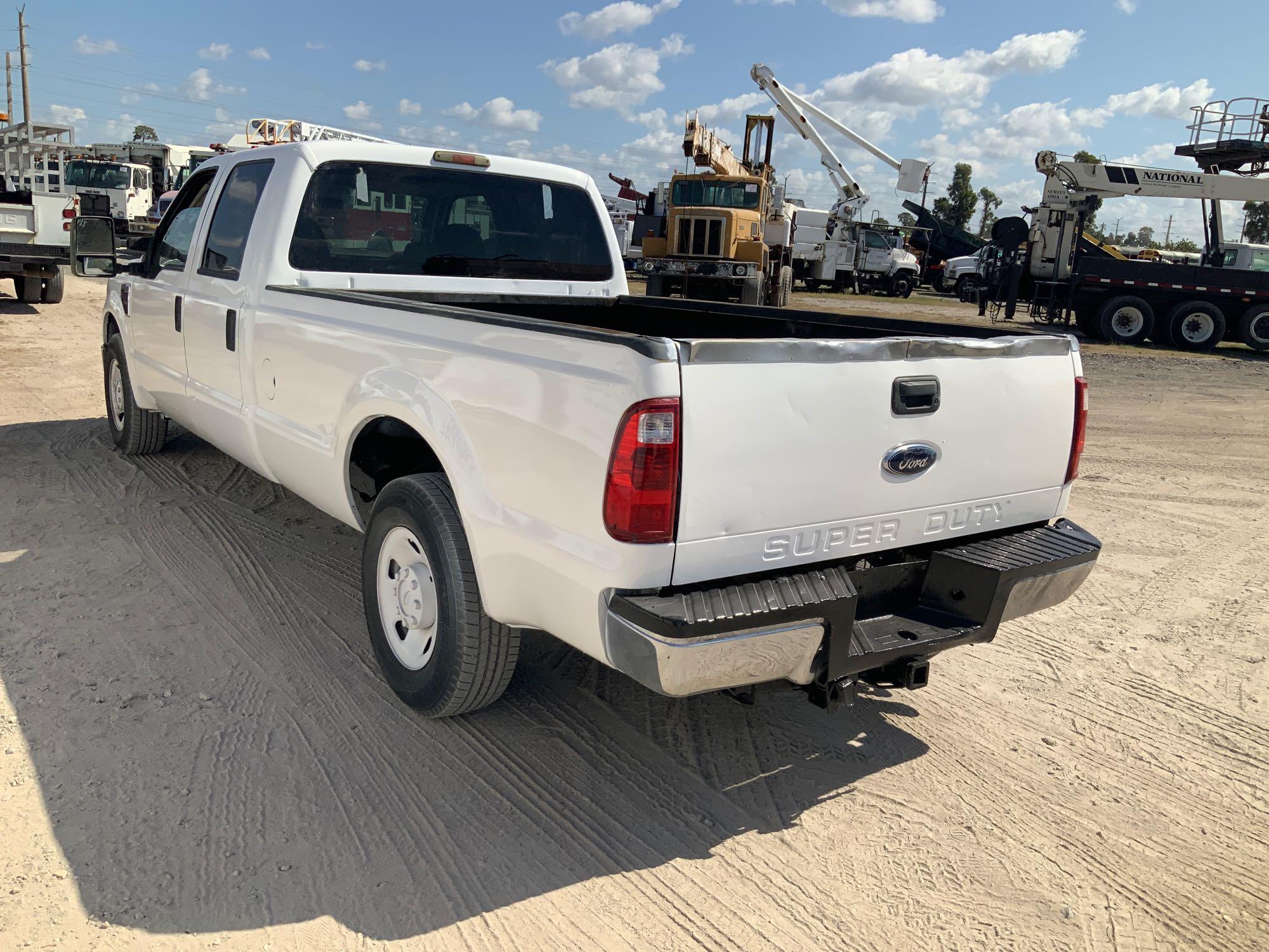 2008 Ford F-250 Crew Cab Pickup Truck