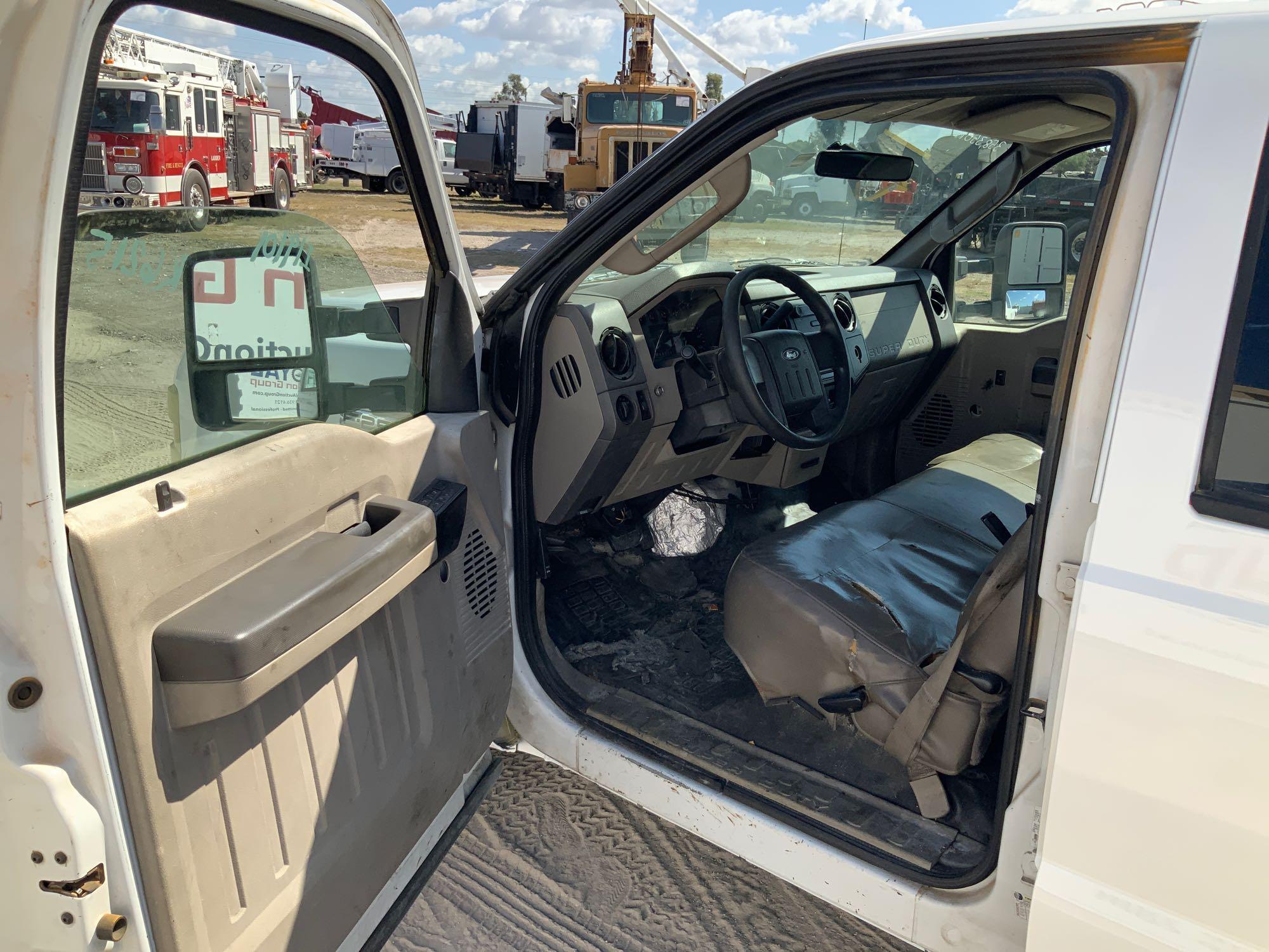 2008 Ford F-250 Crew Cab Pickup Truck