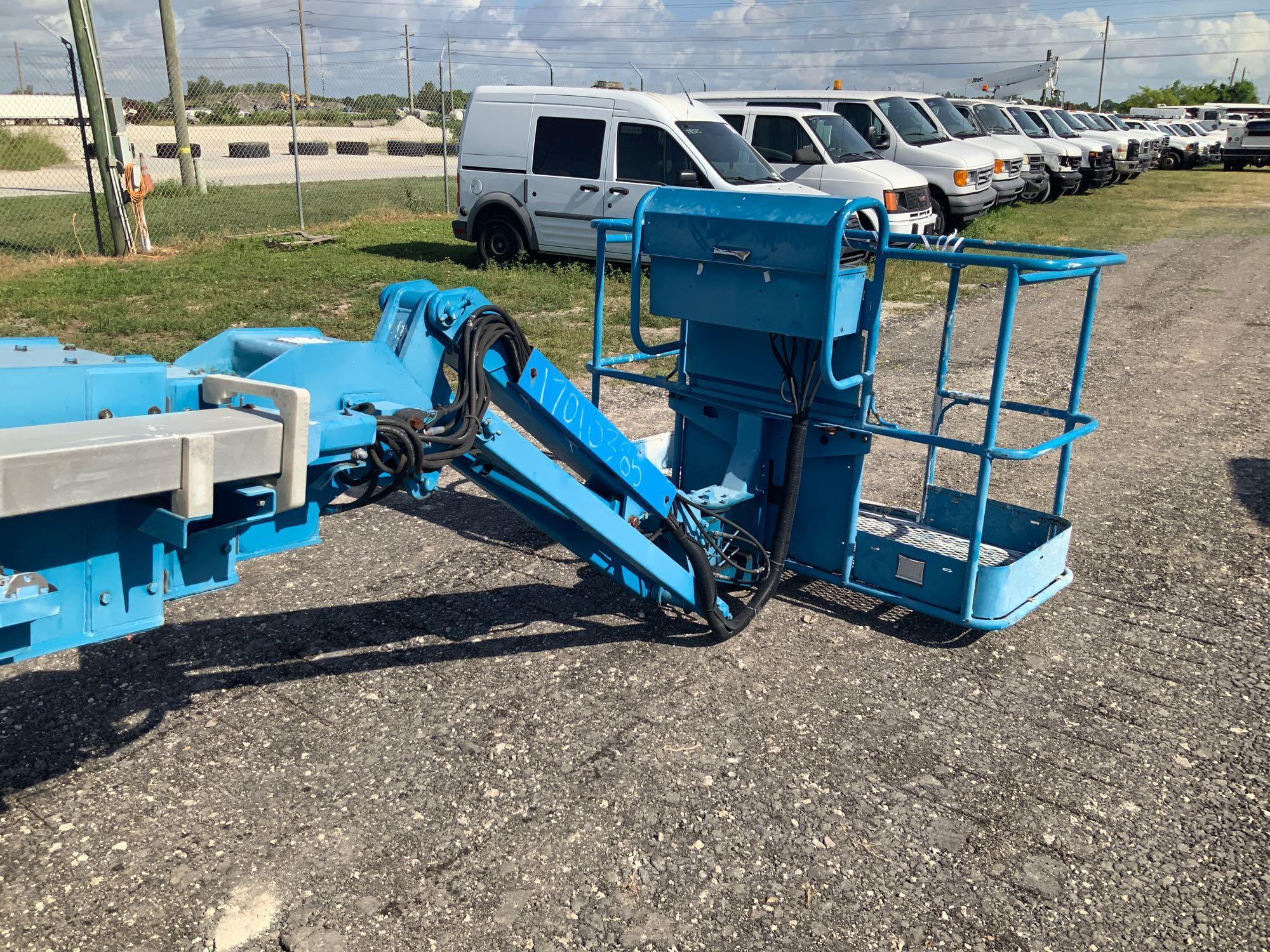 Genie S-85 4x4 Telescopic Manlift