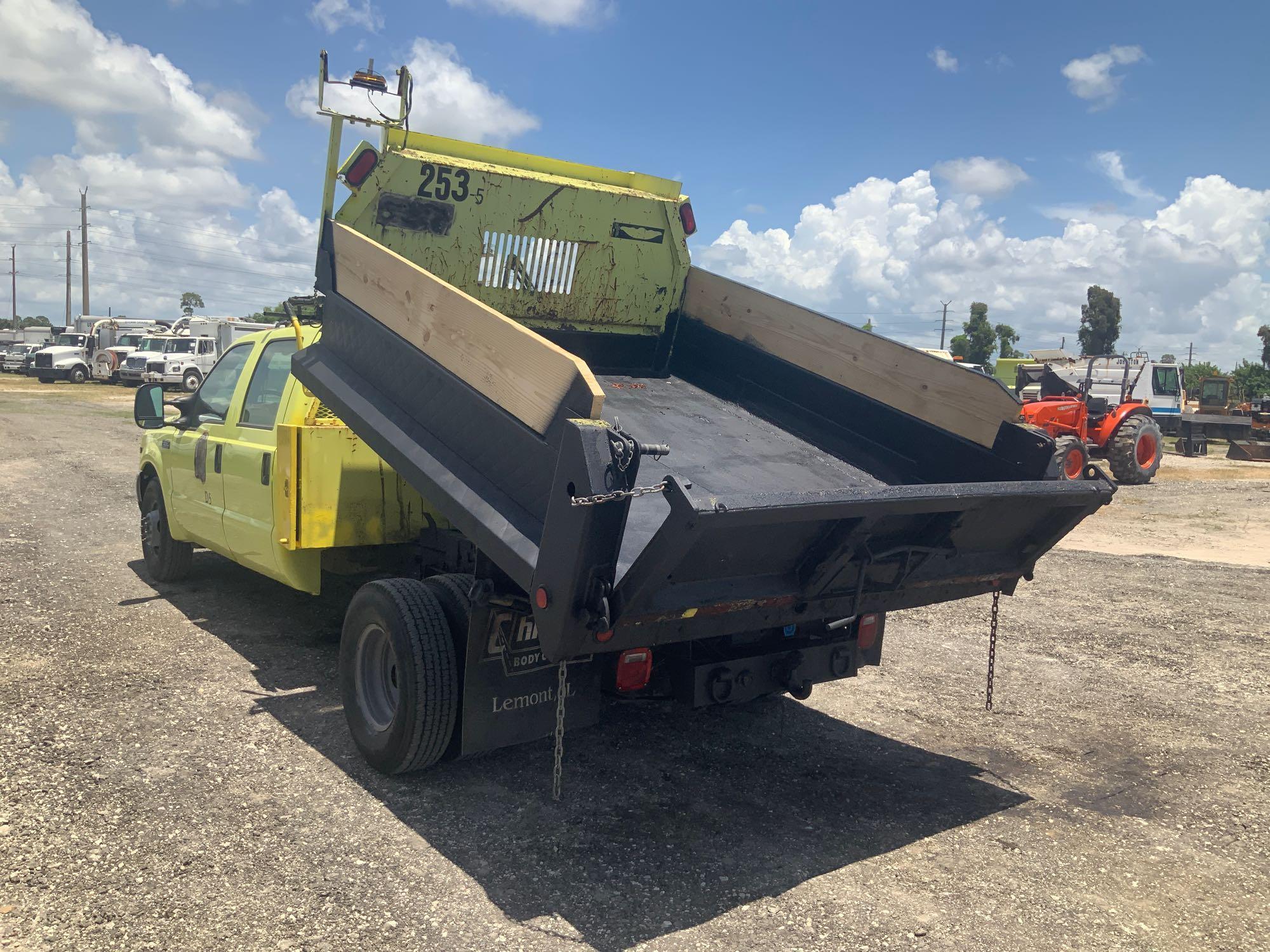 2001 Ford F-350 Dump Truck