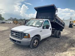 2005 Ford F-350 Dump Truck