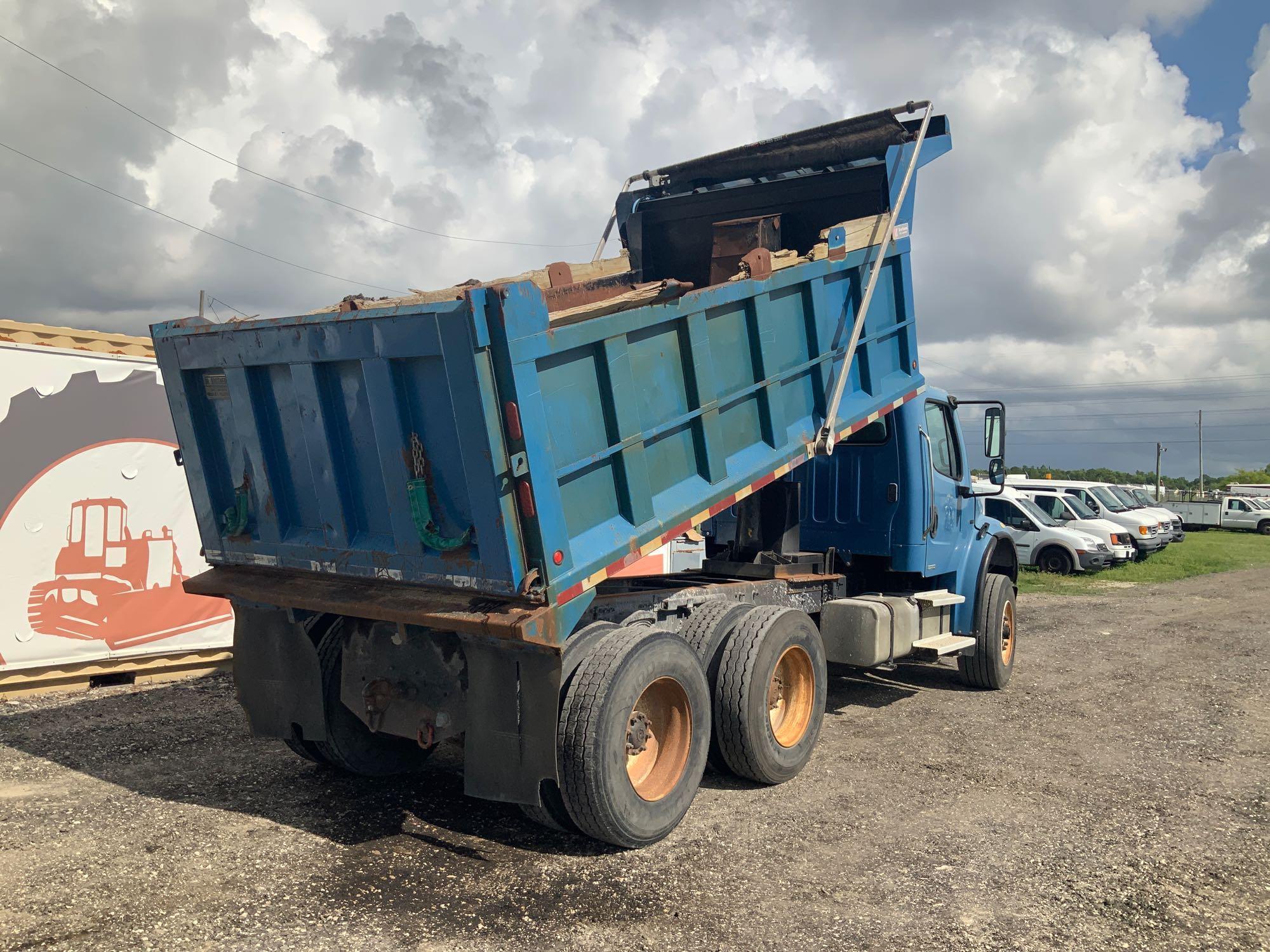 2005 Freightliner M2 106 T/A Dump Truck