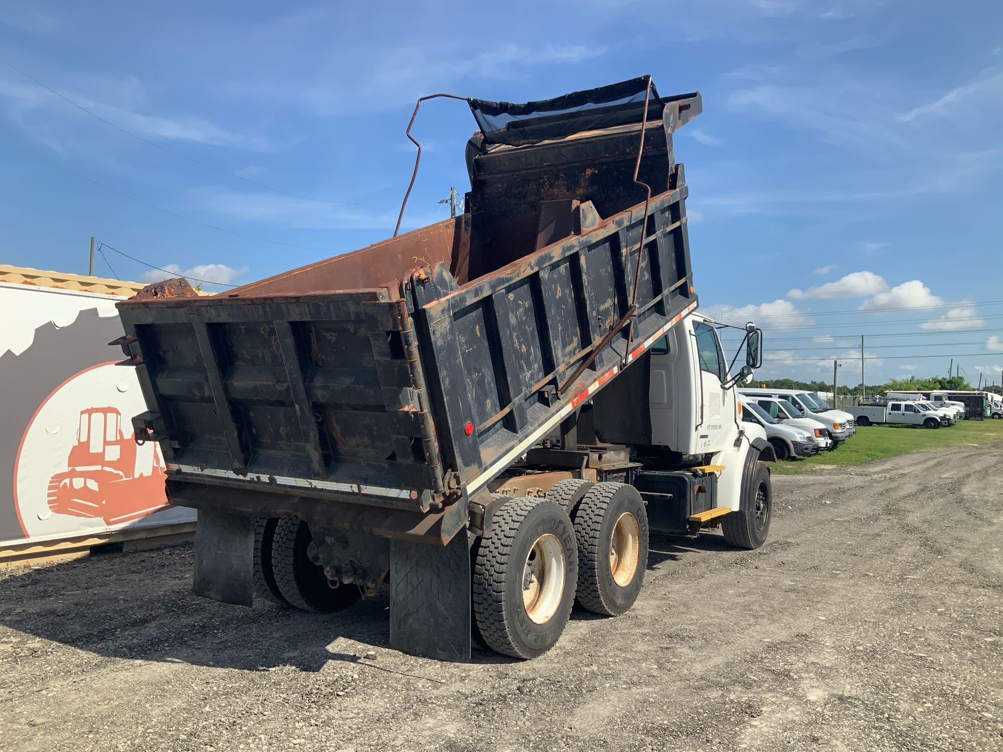 2001 Sterling M7500 T/A Dump Truck