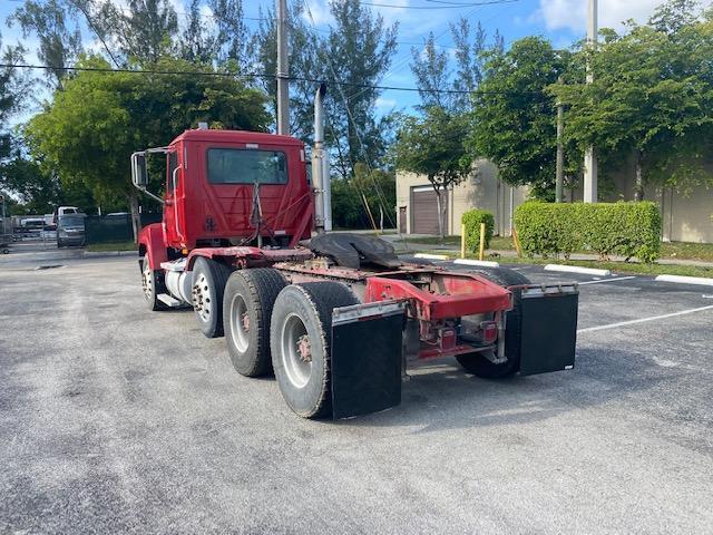 2007 Mack CHN613 Tri Axle Wet Kit Truck Tractor