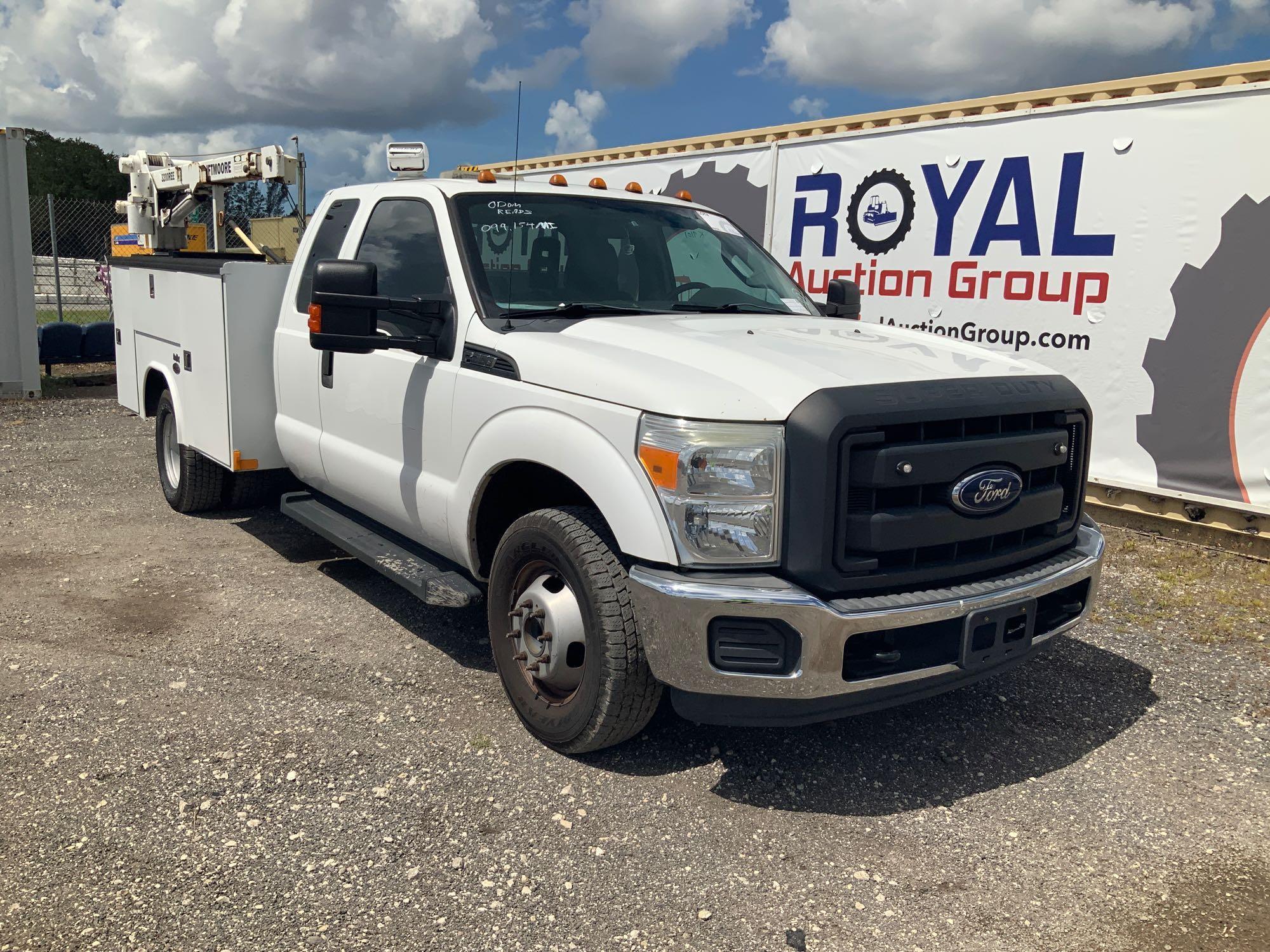 2014 Ford F-350 Extended Cab Service Crane Truck