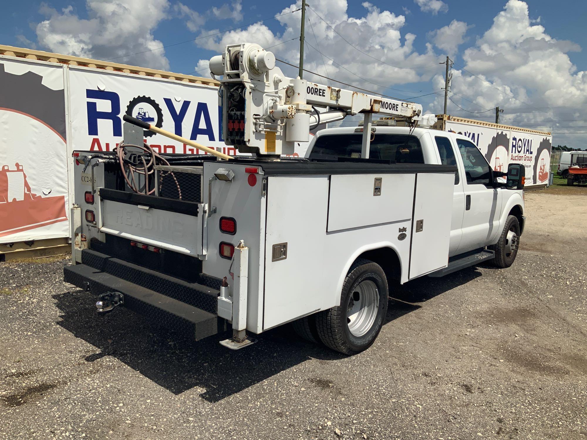 2014 Ford F-350 Extended Cab Service Crane Truck