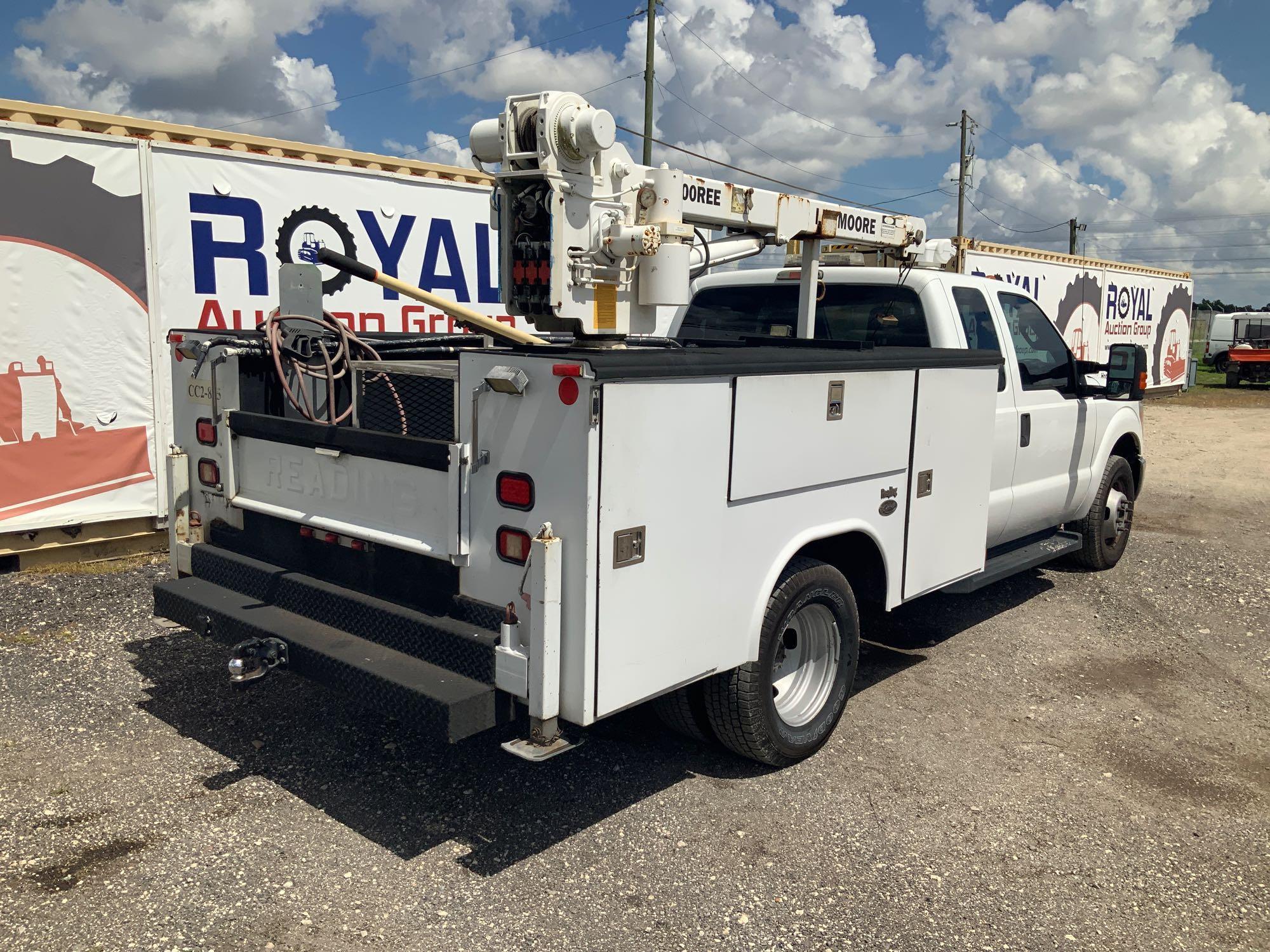 2014 Ford F-350 Extended Cab Service Crane Truck