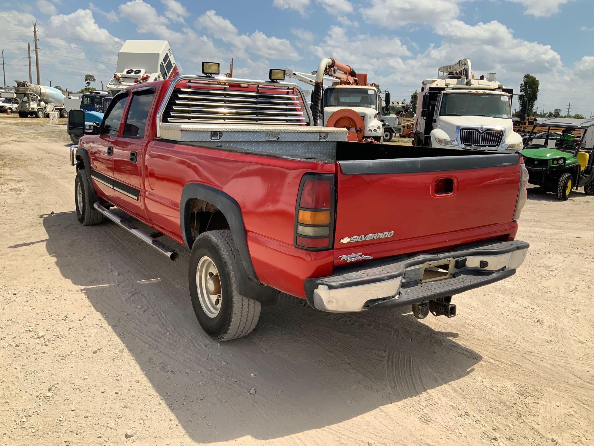 2006 Chevrolet Silverado 2500HD 4x4 Crew Cab Pickup Truck