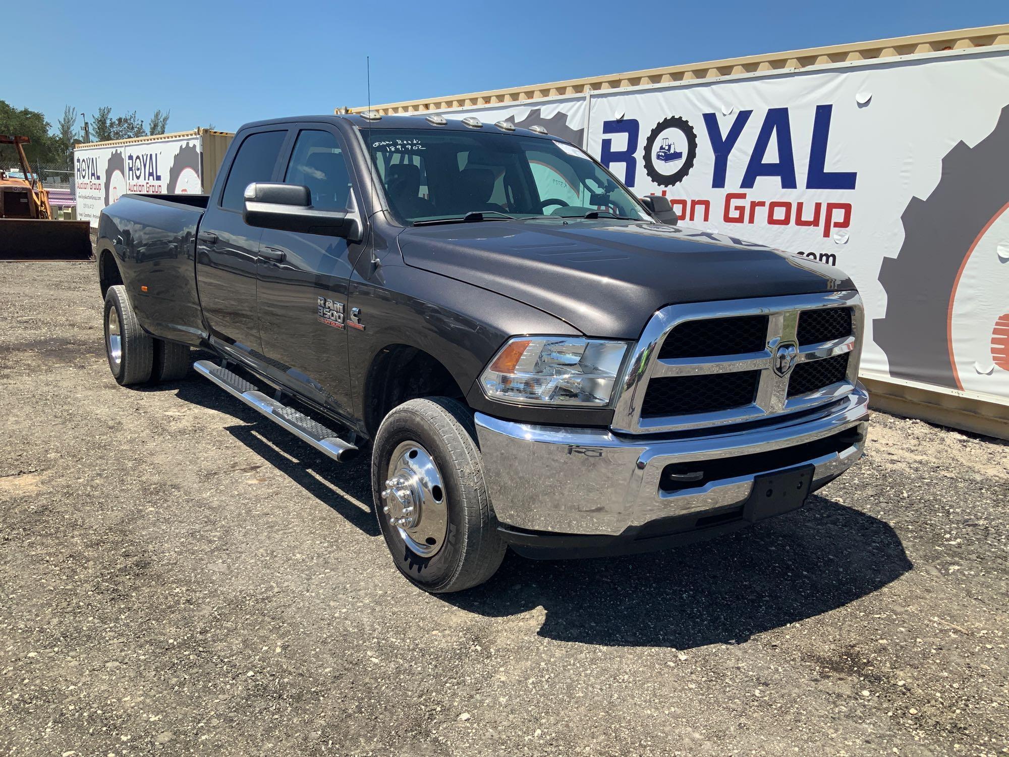 2018 Ram 3500 4x4 Crew Cab Dually Pickup Truck