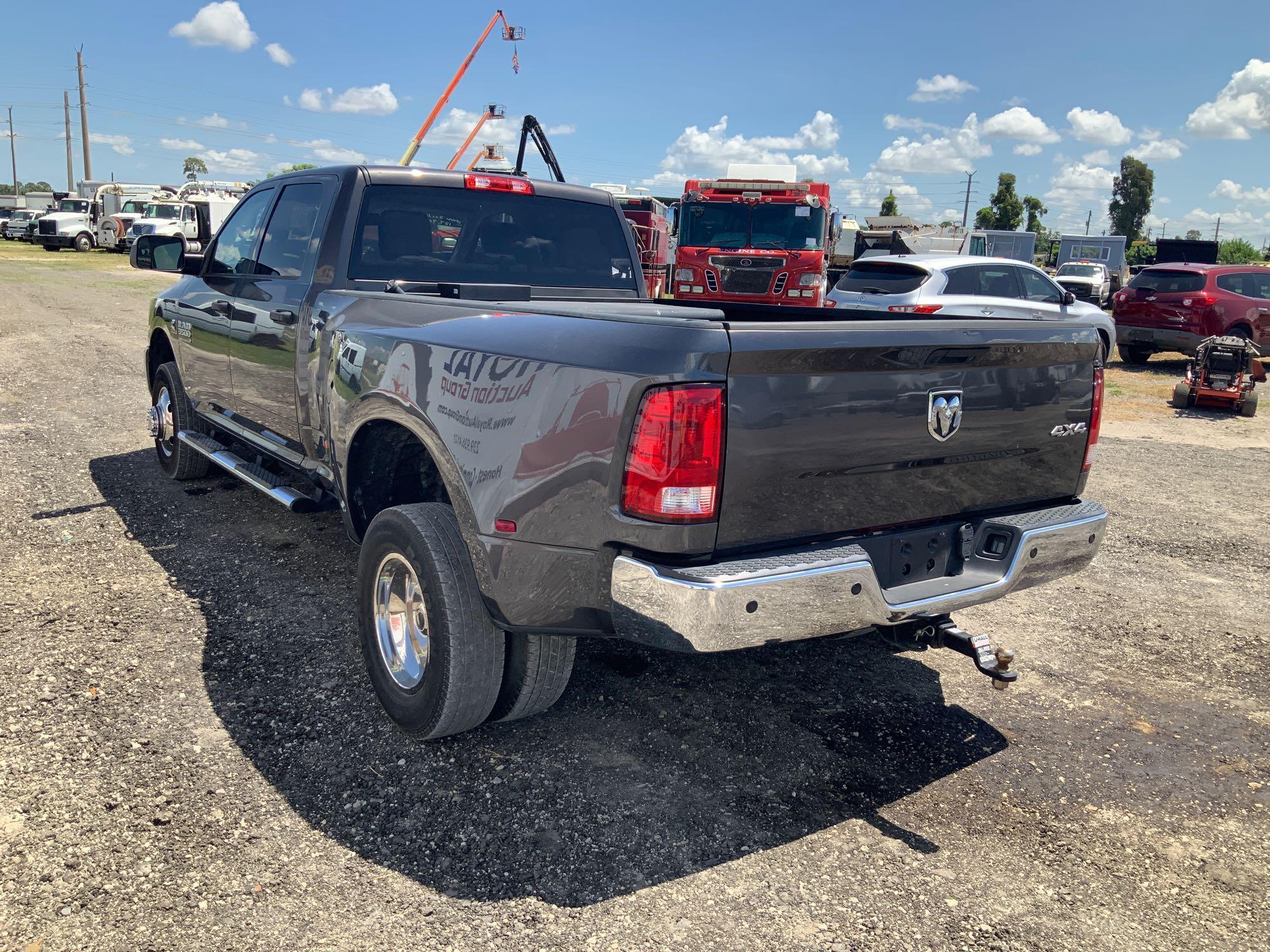 2018 Ram 3500 4x4 Crew Cab Dually Pickup Truck