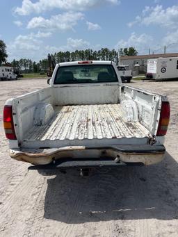 2001 Chevrolet Silverado 2500 Pickup Truck