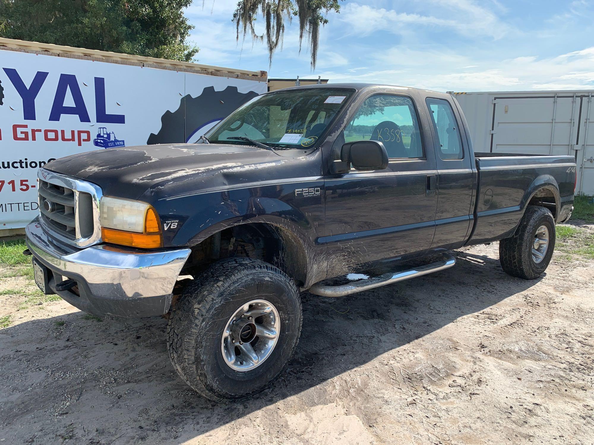 2000 Ford F-250 4X4 Ext Cab Pickup Truck