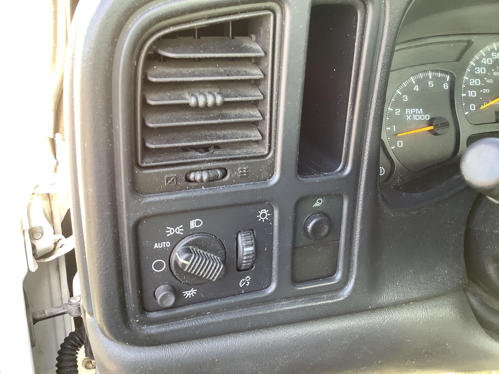 2005 Chevrolet Silverado Service Truck