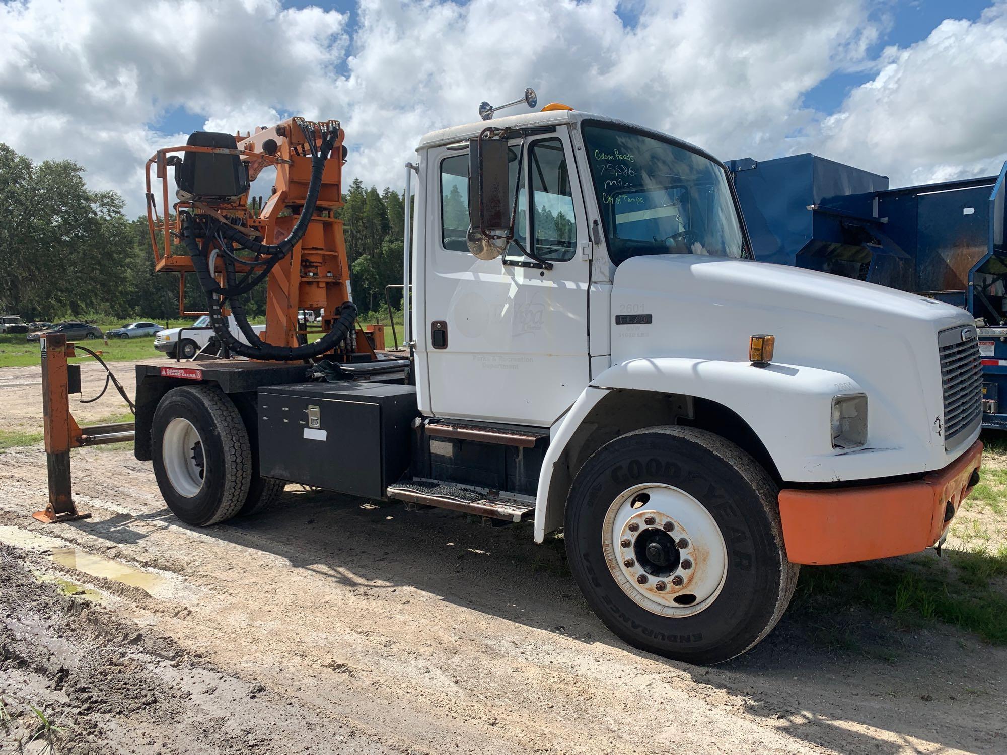 2002 Freightliner FL70 Petersen Grapple Truck