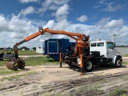 2002 Freightliner FL70 Petersen Grapple Truck