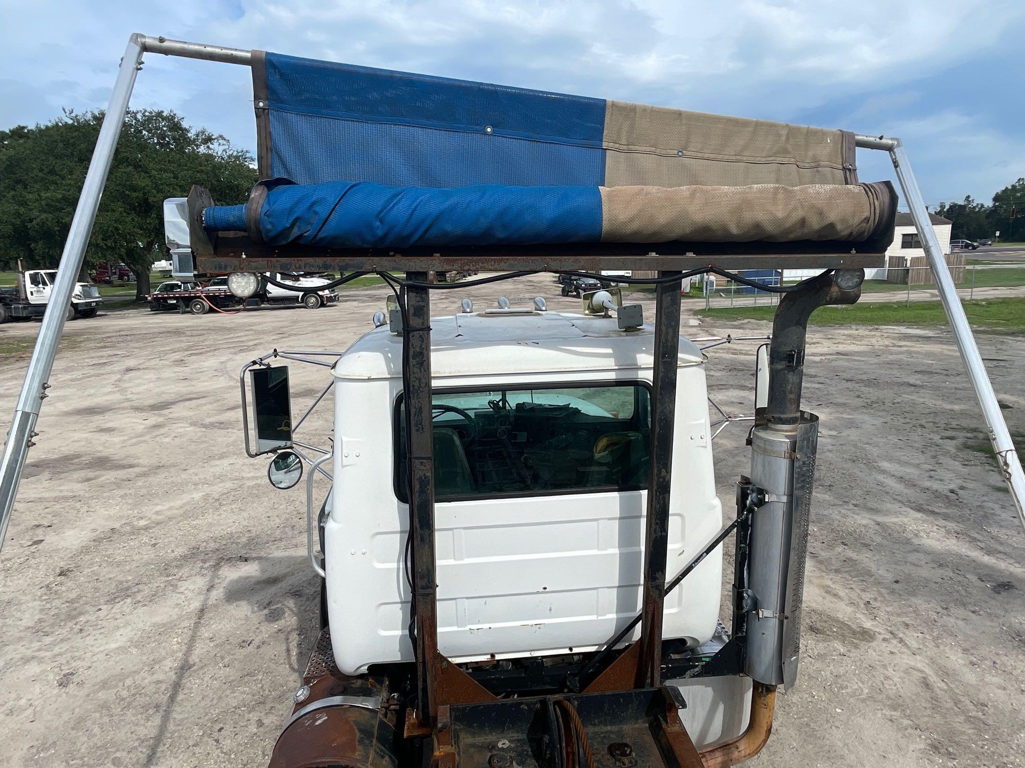 2003 Mack RD688S Tri-Axle Galbreath Rolloff Truck