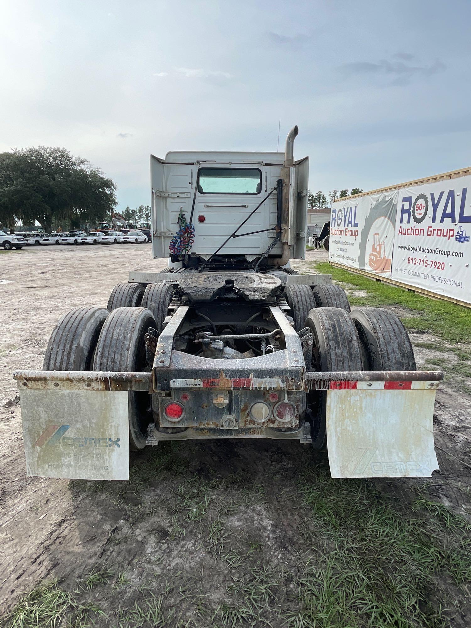 2001 Volvo VNM T/A Daycab Truck Tractor