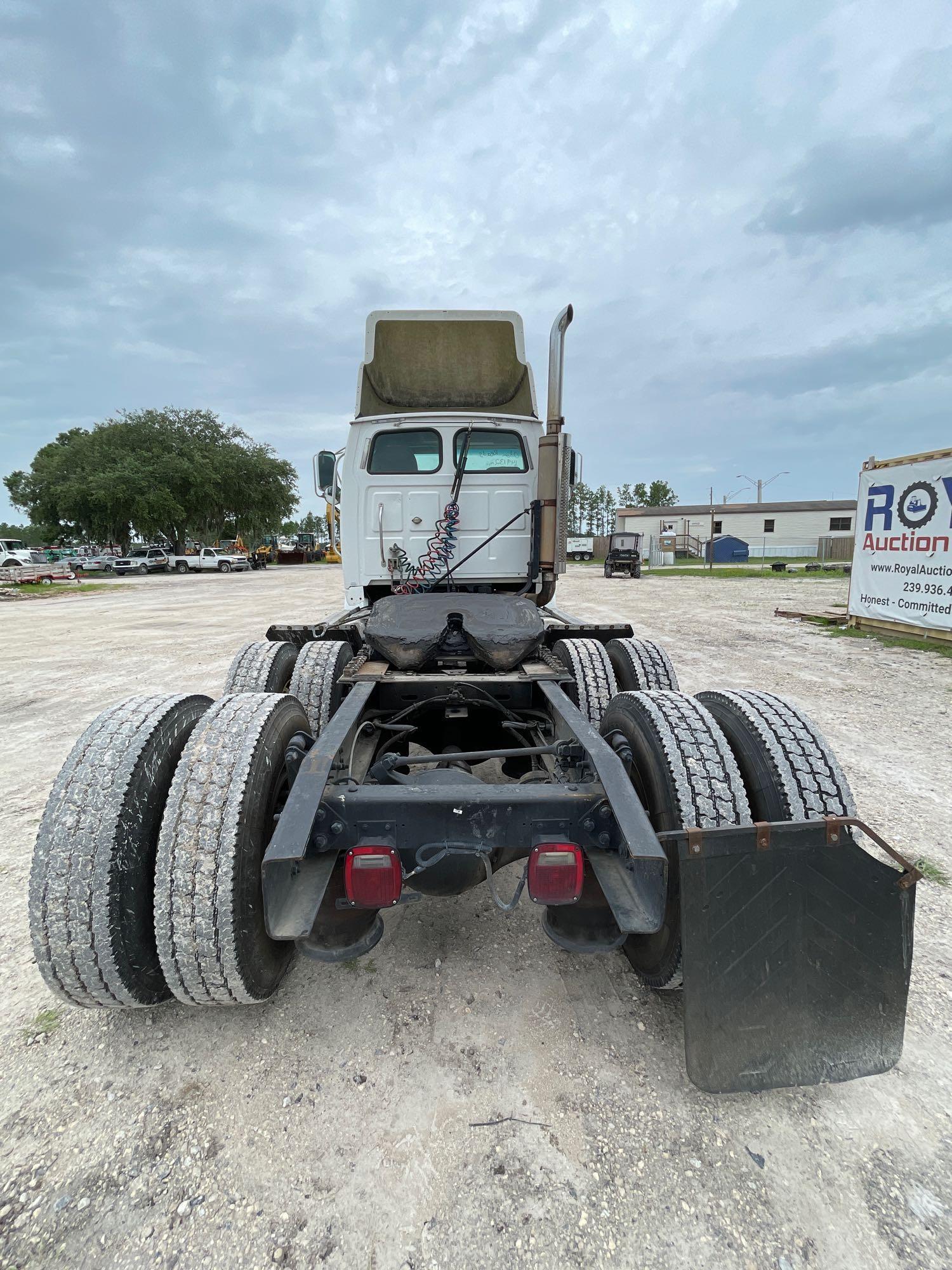 2006 Sterling A9500 T/A Day Cab Truck Tractor