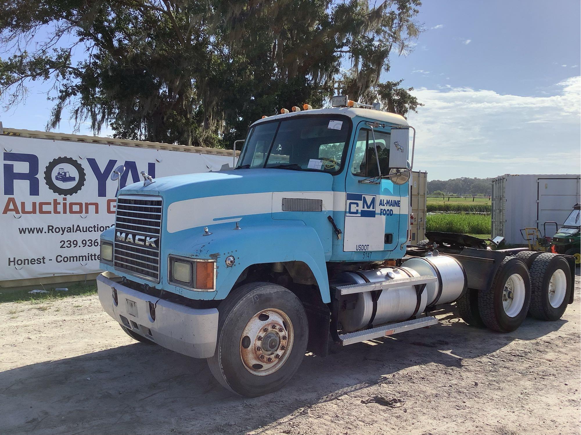 1995 Mack CH613 T/A Daycab Semi Truck