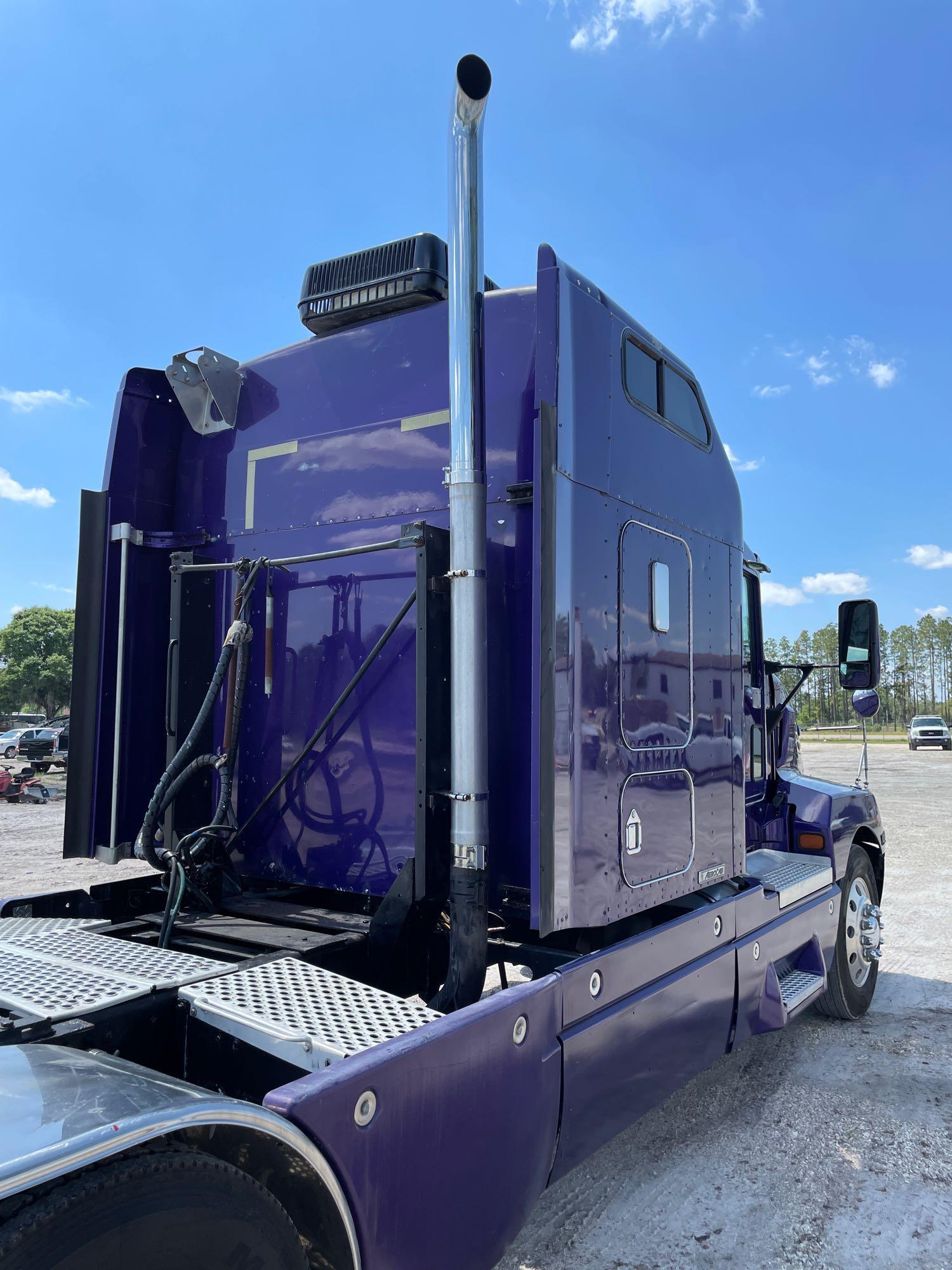 1997 Kenworth T600 Sleeper Truck Truck