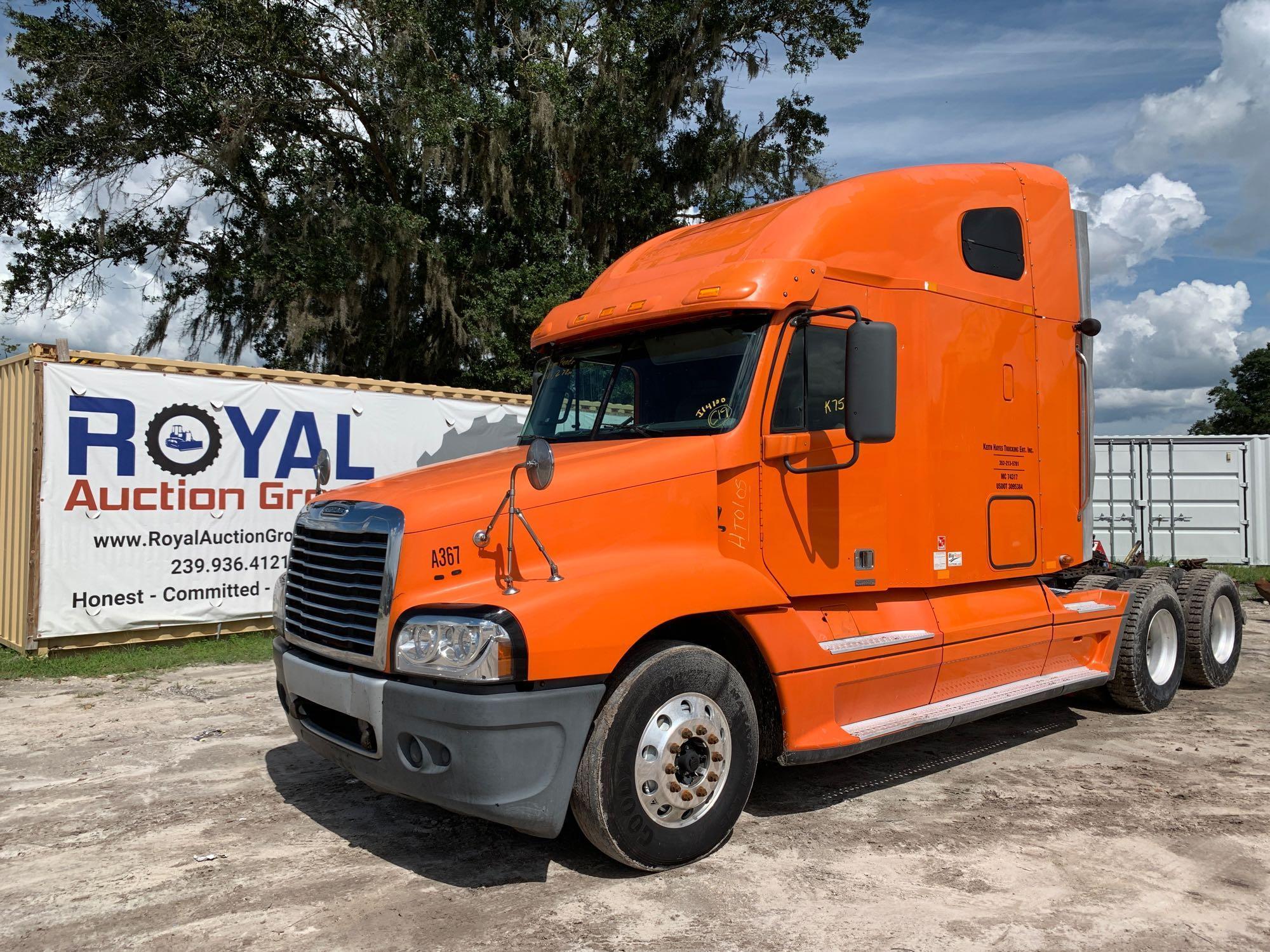 2005 Freightliner ST120 Sleeper Truck Tractor