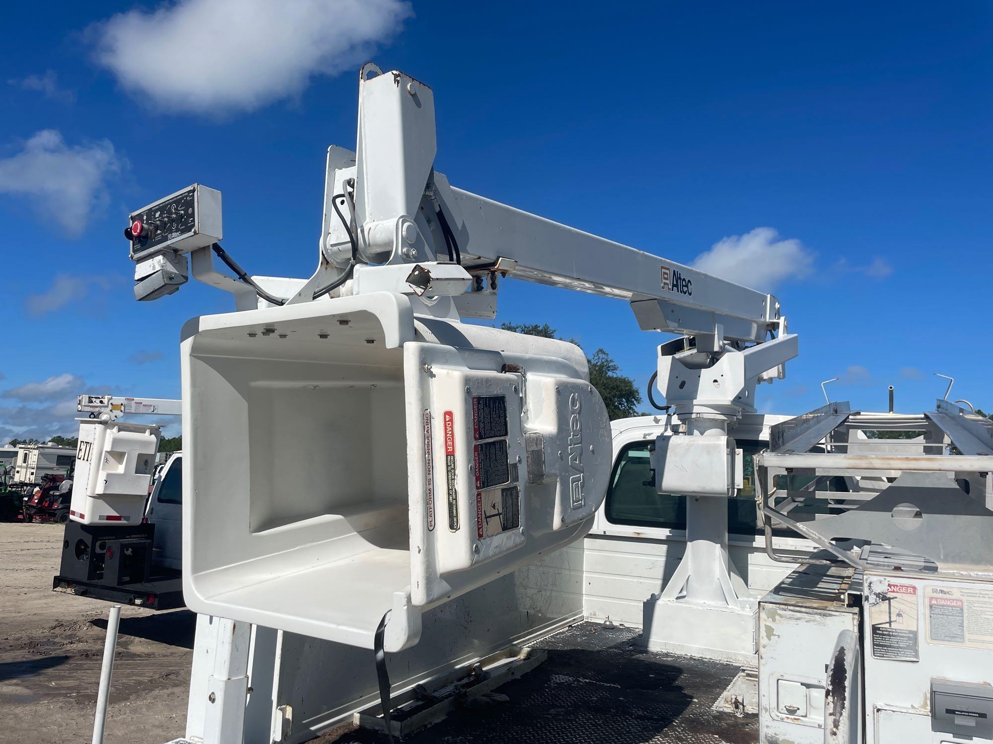 2005 Chevrolet C4500 36FT Bucket Truck