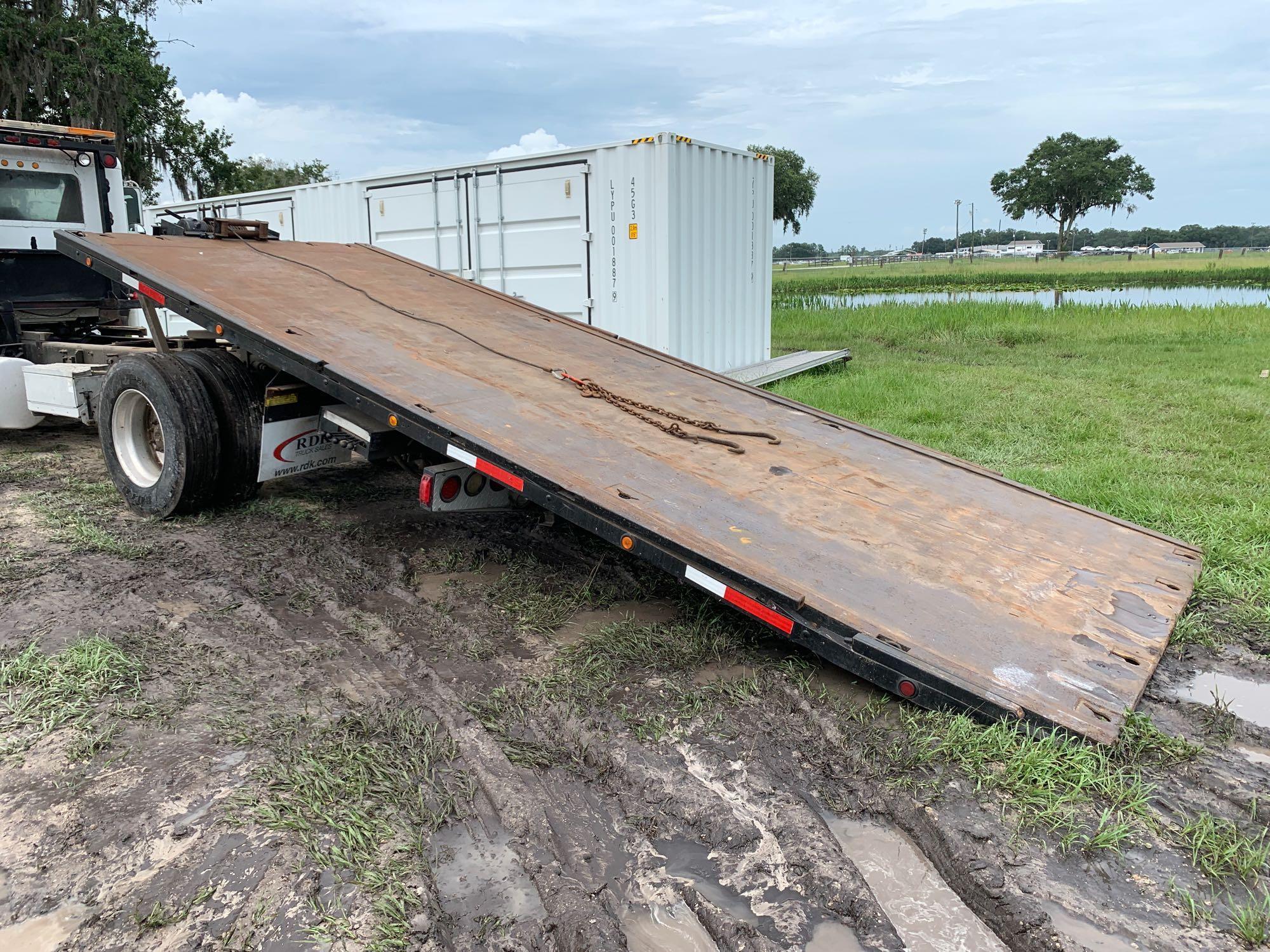 1995 Freightliner FLD120 Rollback Truck