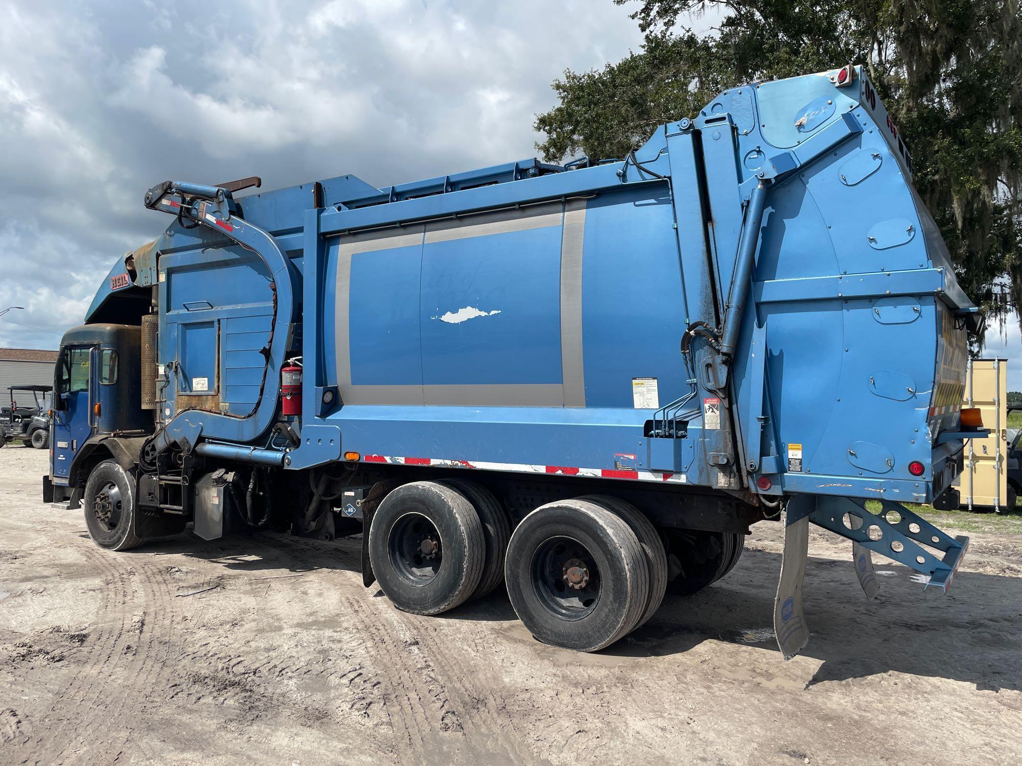 2015 Peterbilt 320 6x4 T/A 28yd Front Loader Garbage Truck