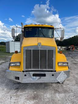 1998 Kenworth T800D 4,000 Gallon Fuel Truck