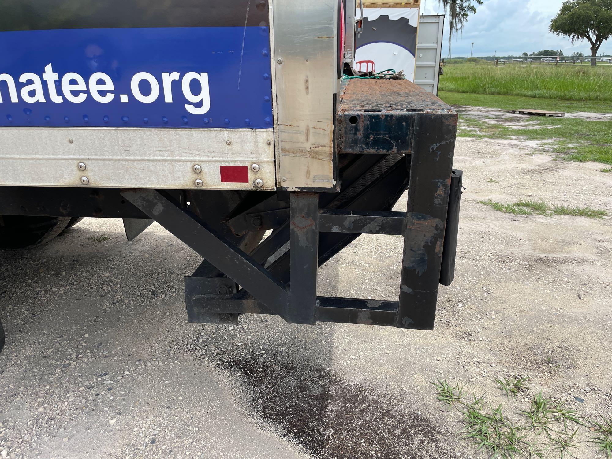 2007 International 4300 Reefer Box Truck