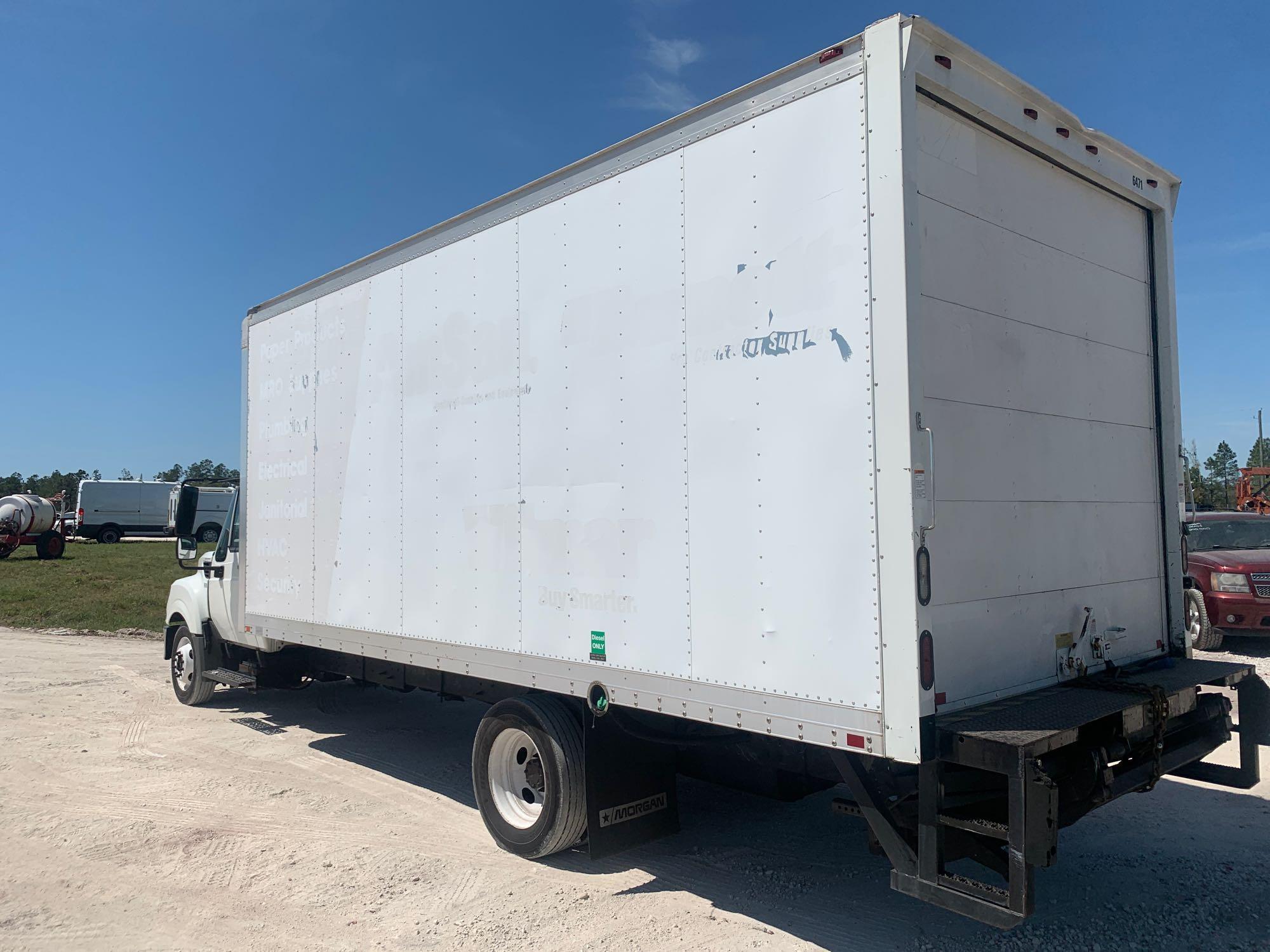 2014 International TerraStar 20FT Box Truck