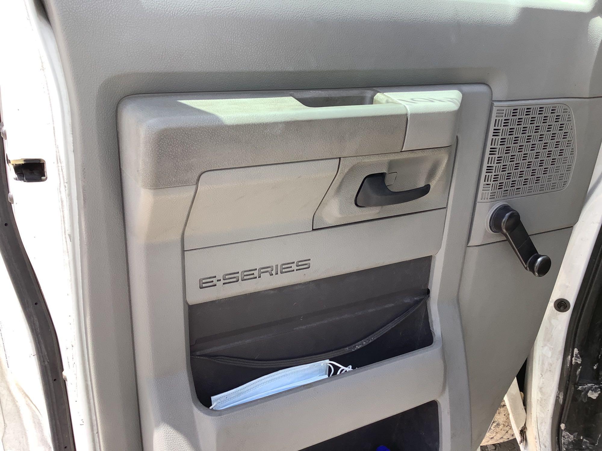 2010 Ford E-450 Sewer Viewer Box Truck