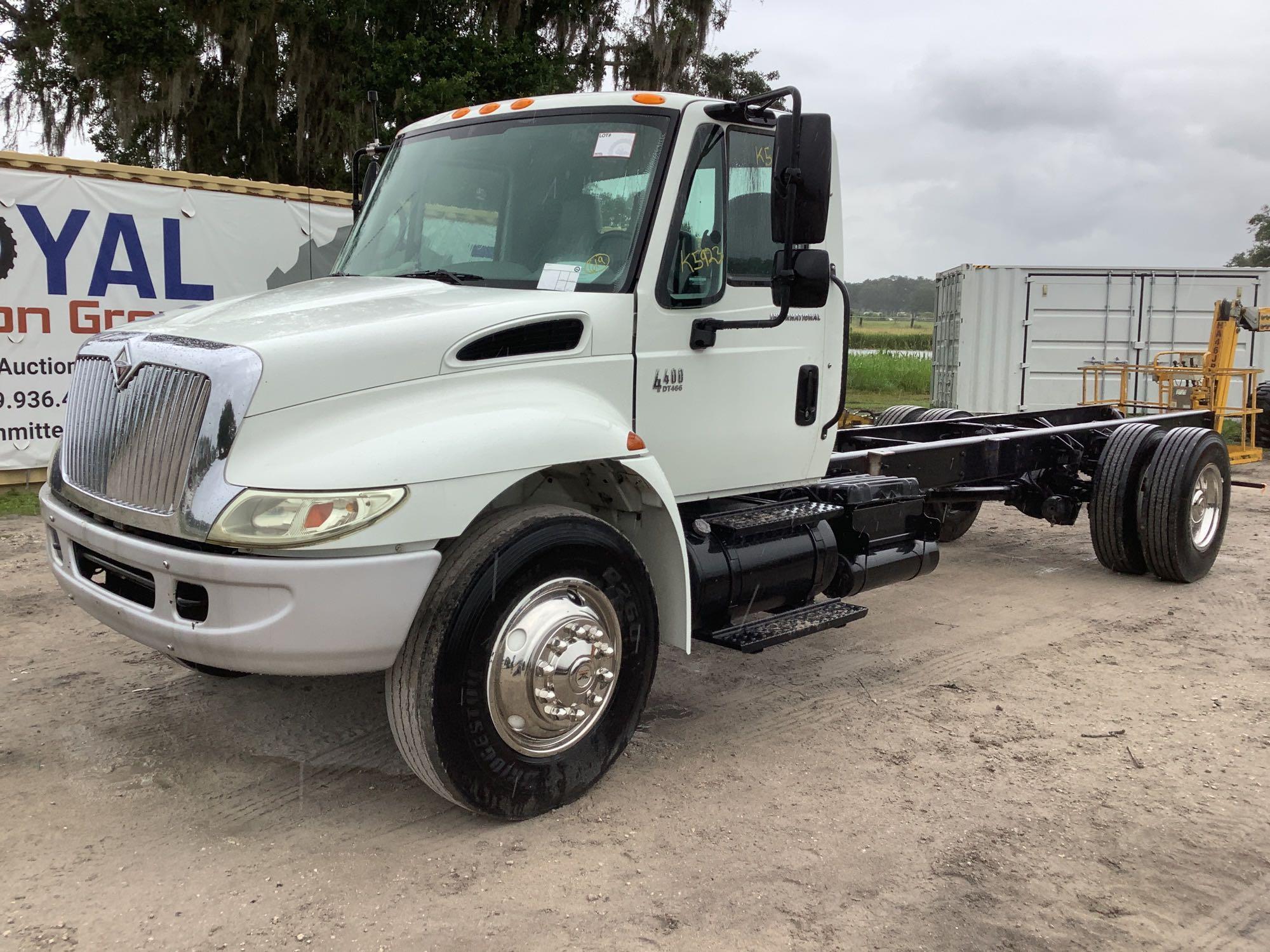 2007 International 4400 Cab and Chassis