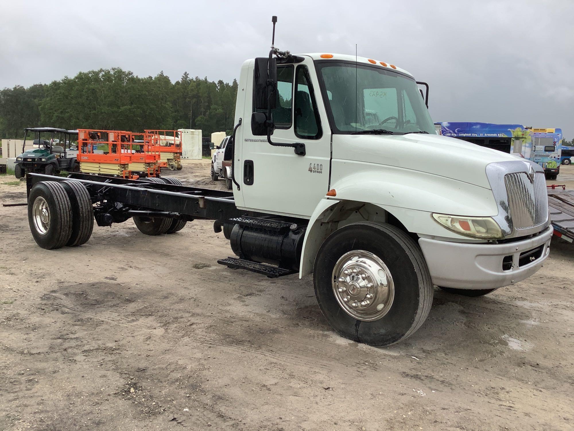 2007 International 4400 Cab and Chassis
