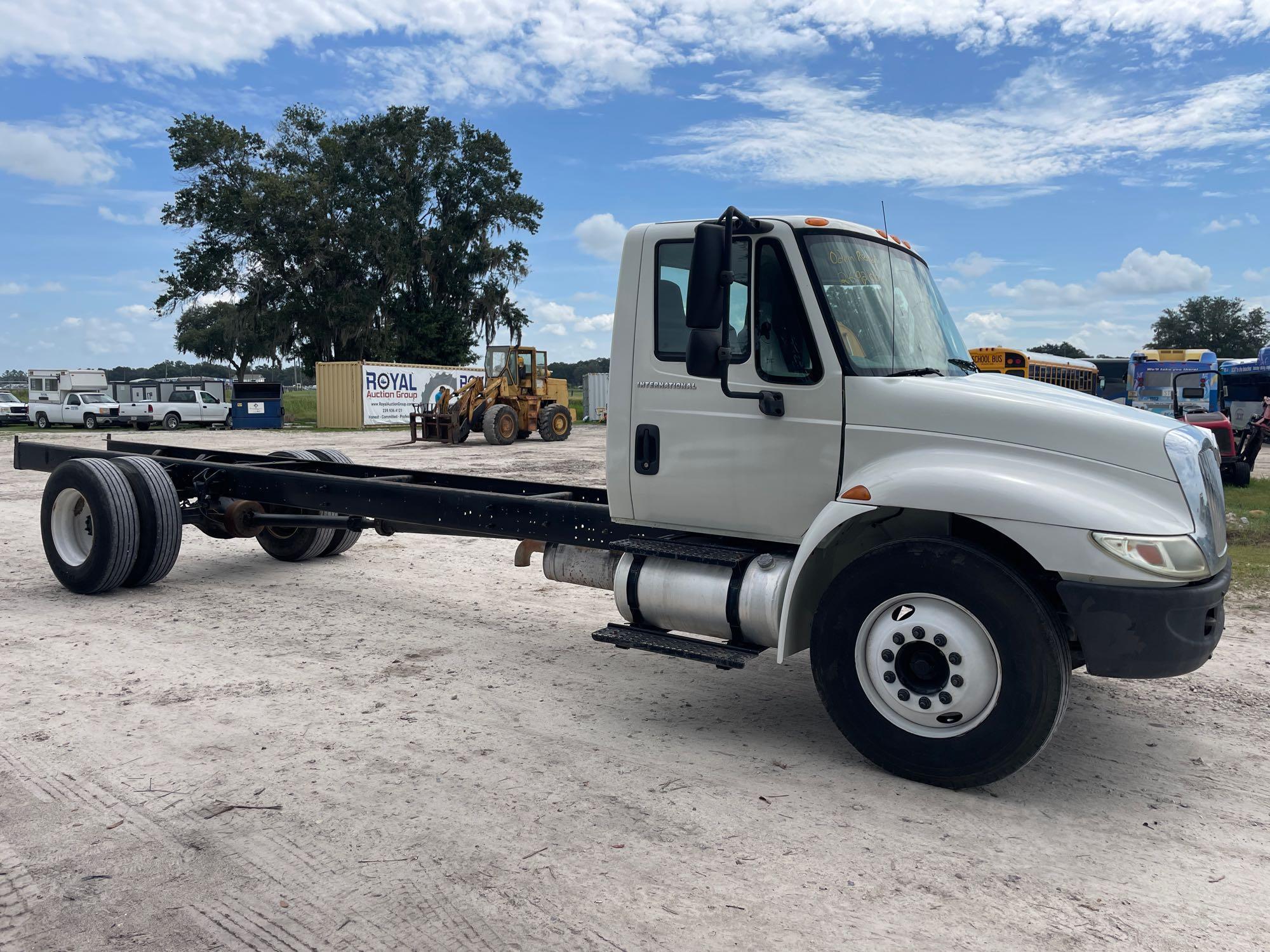 2007 International 4300 Cab and Chassis Truck