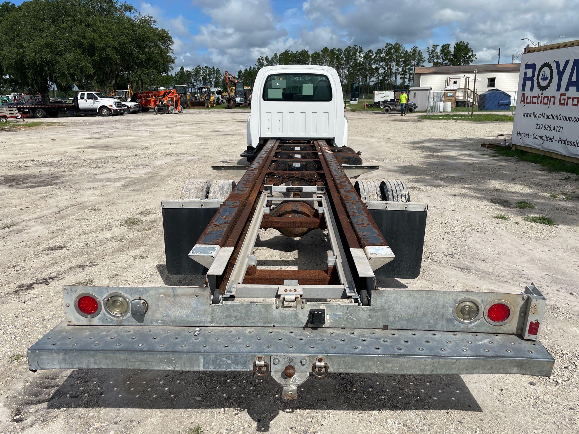 2005 GMC C5500 Cab and Chassis Truck